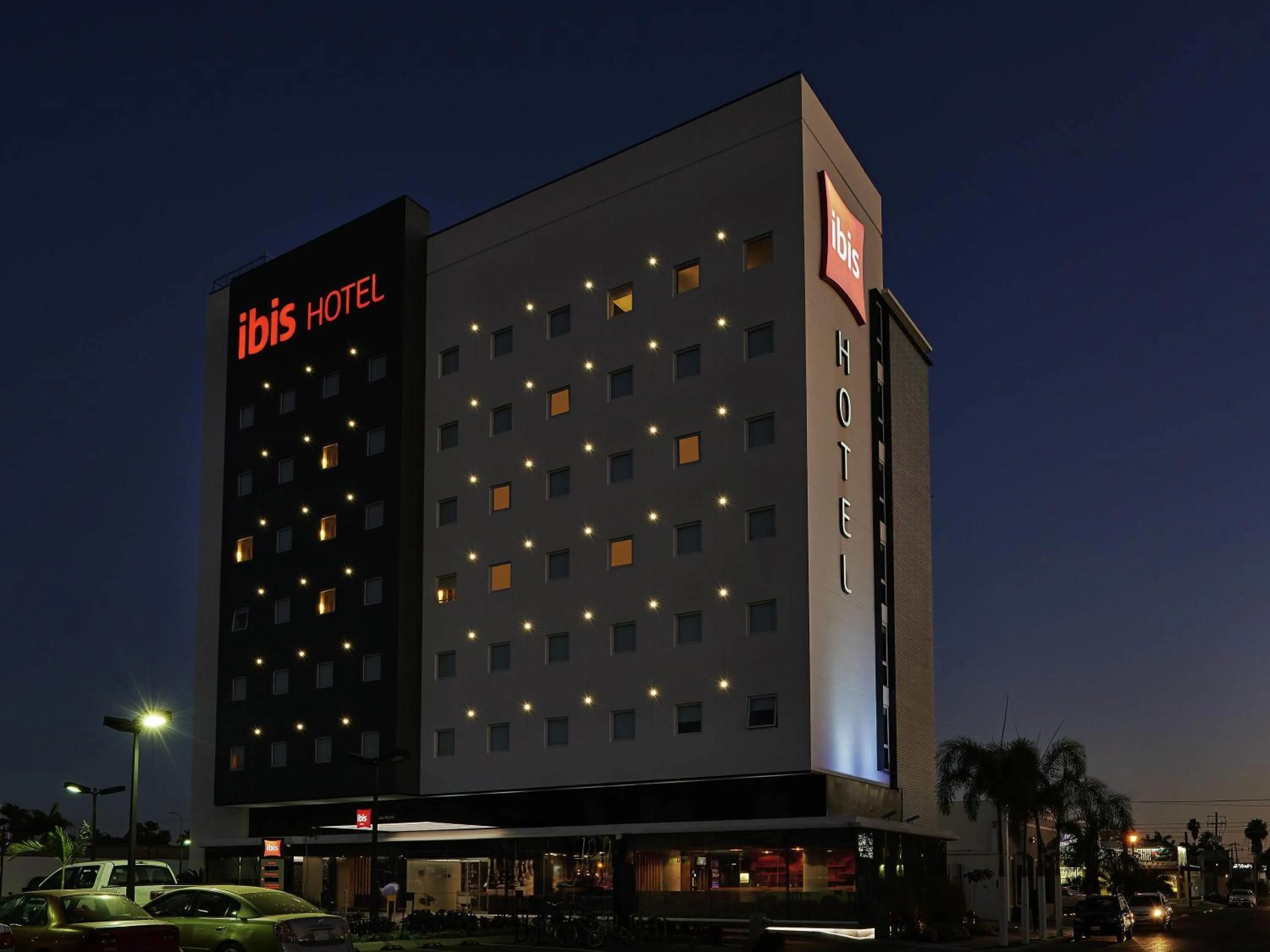 Property building in Ibis Los Mochis
