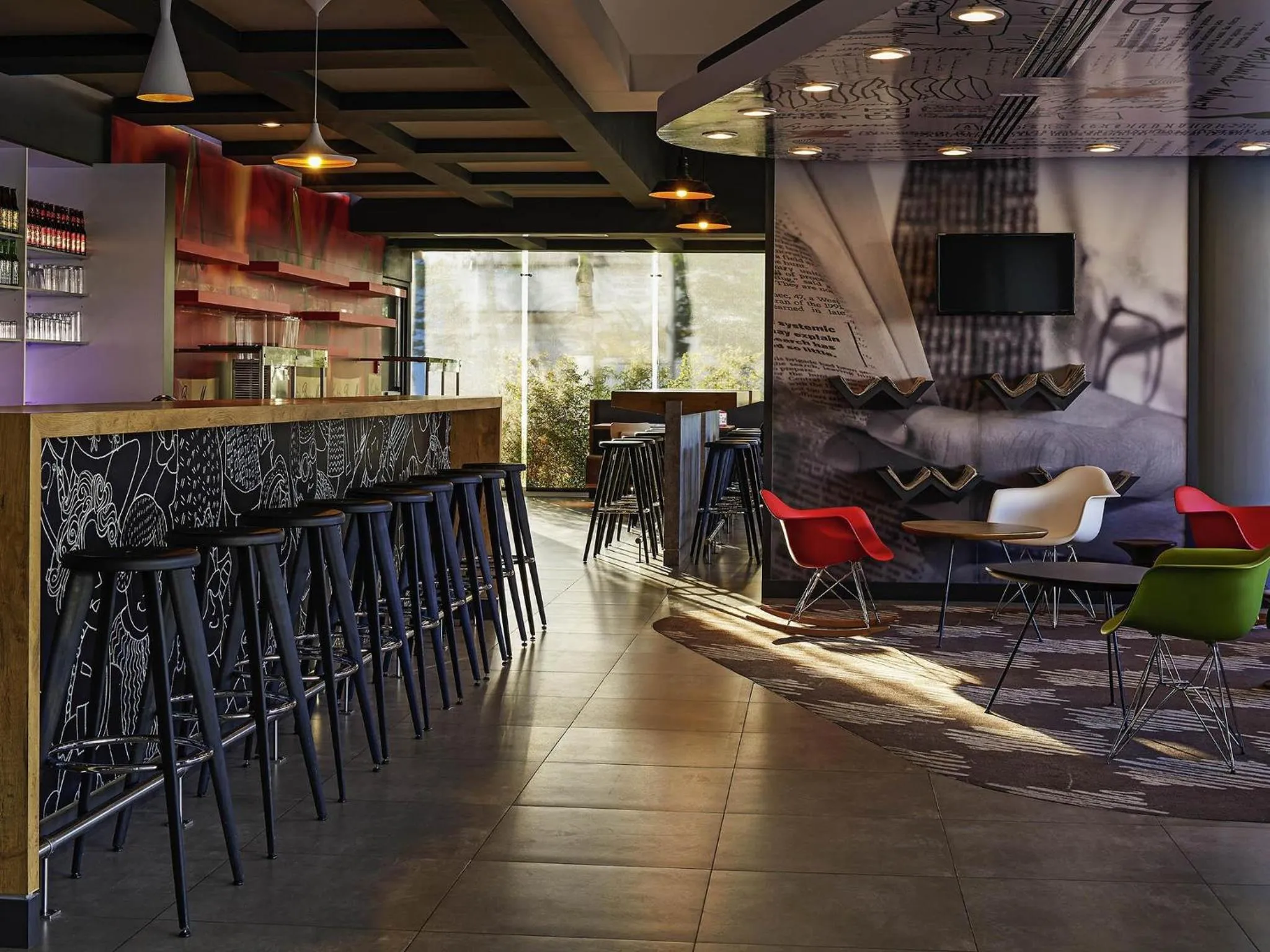 Lounge or bar in Ibis Los Mochis