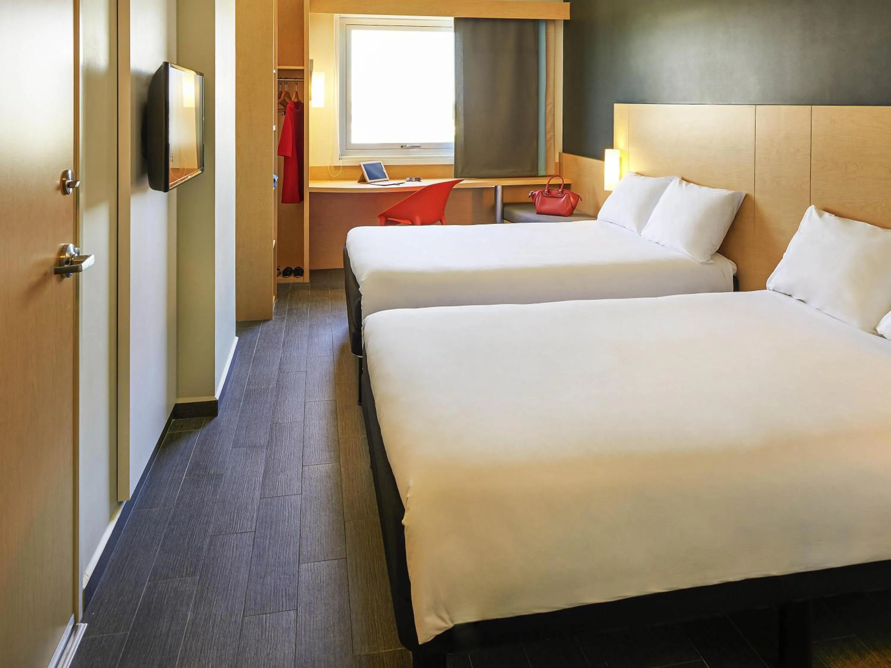 Bedroom, Bed in Ibis Los Mochis
