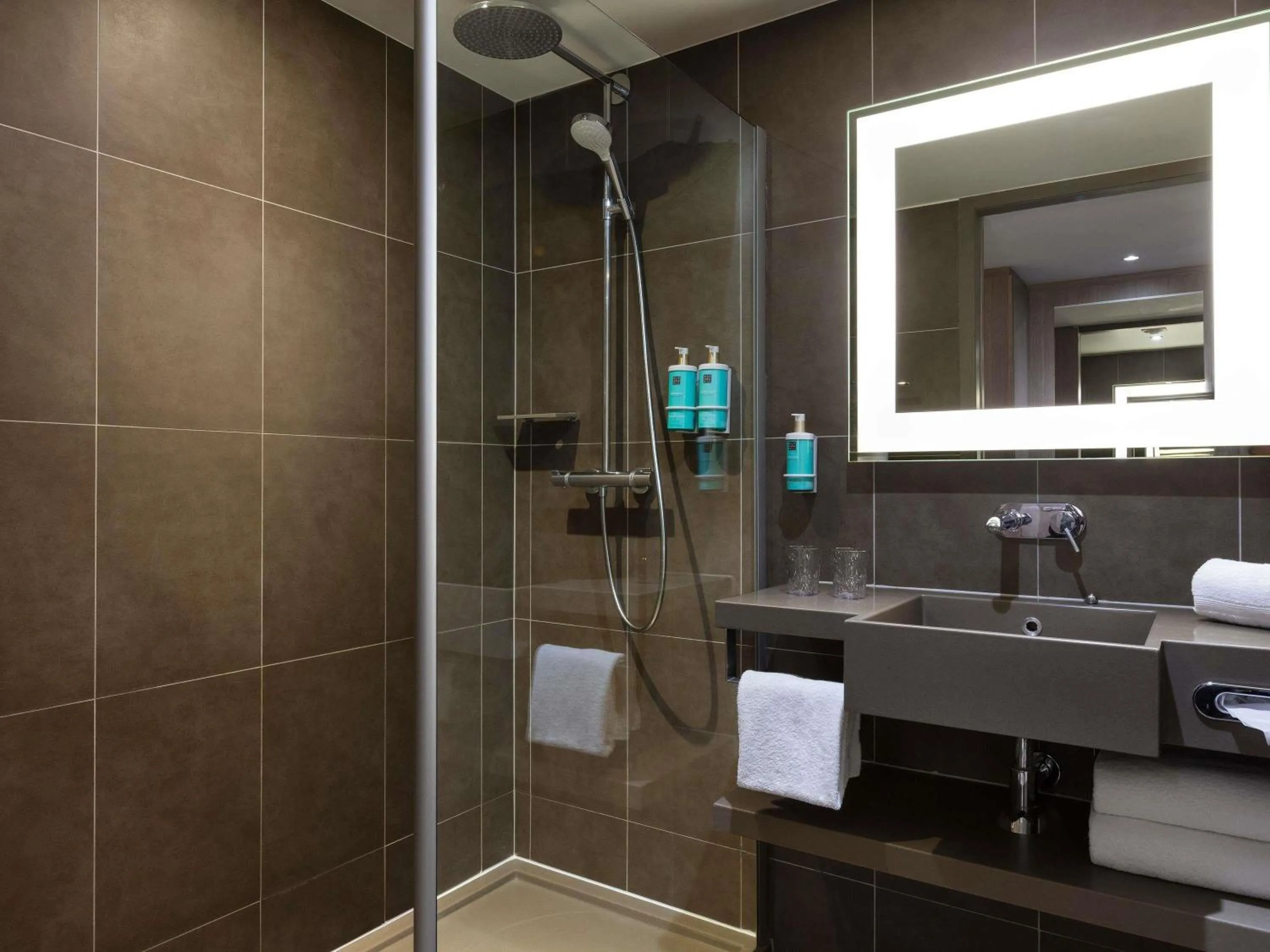 Bedroom in Novotel Paris Saint Denis Stade Basilique