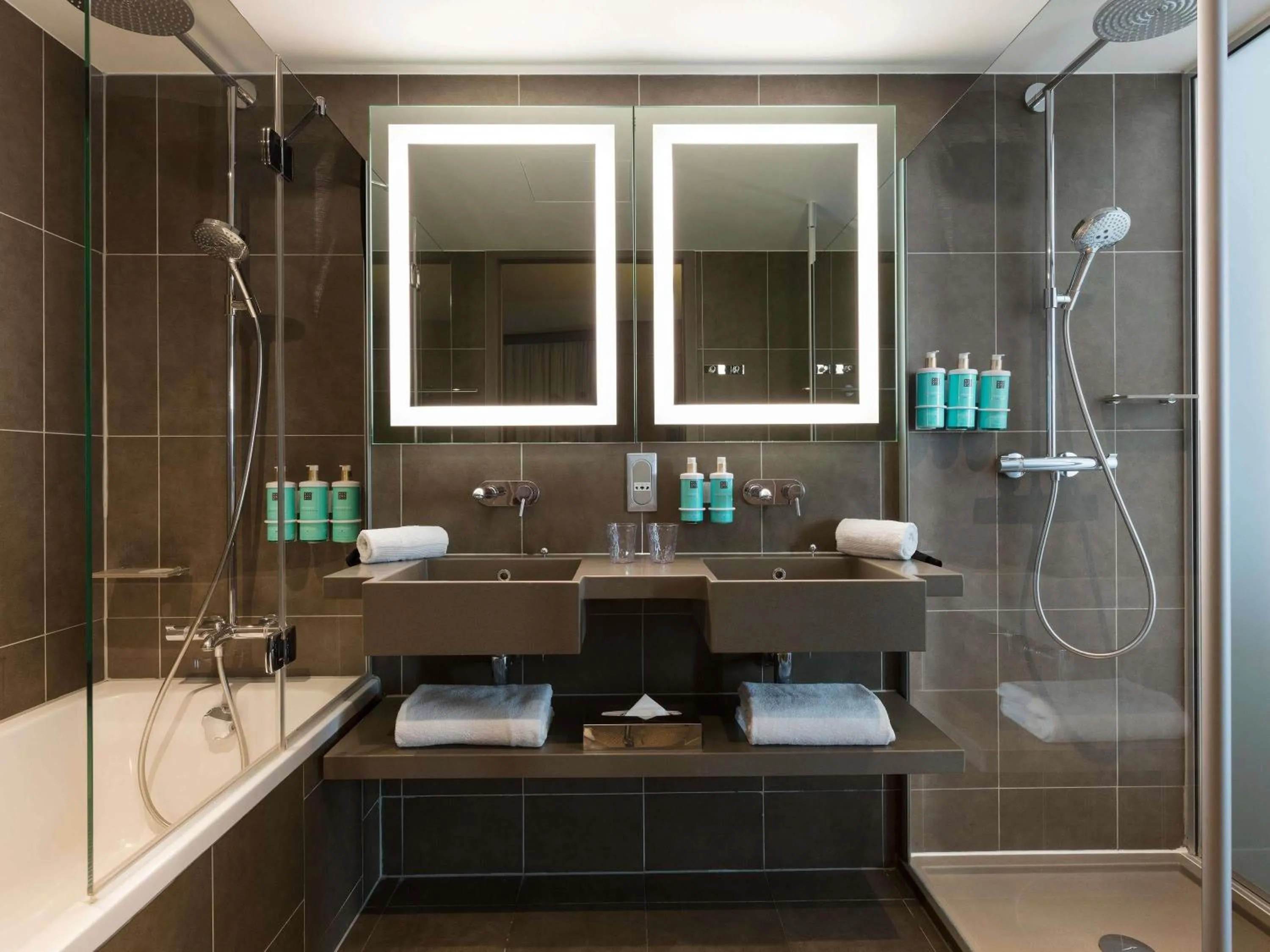 Bedroom in Novotel Paris Saint Denis Stade Basilique