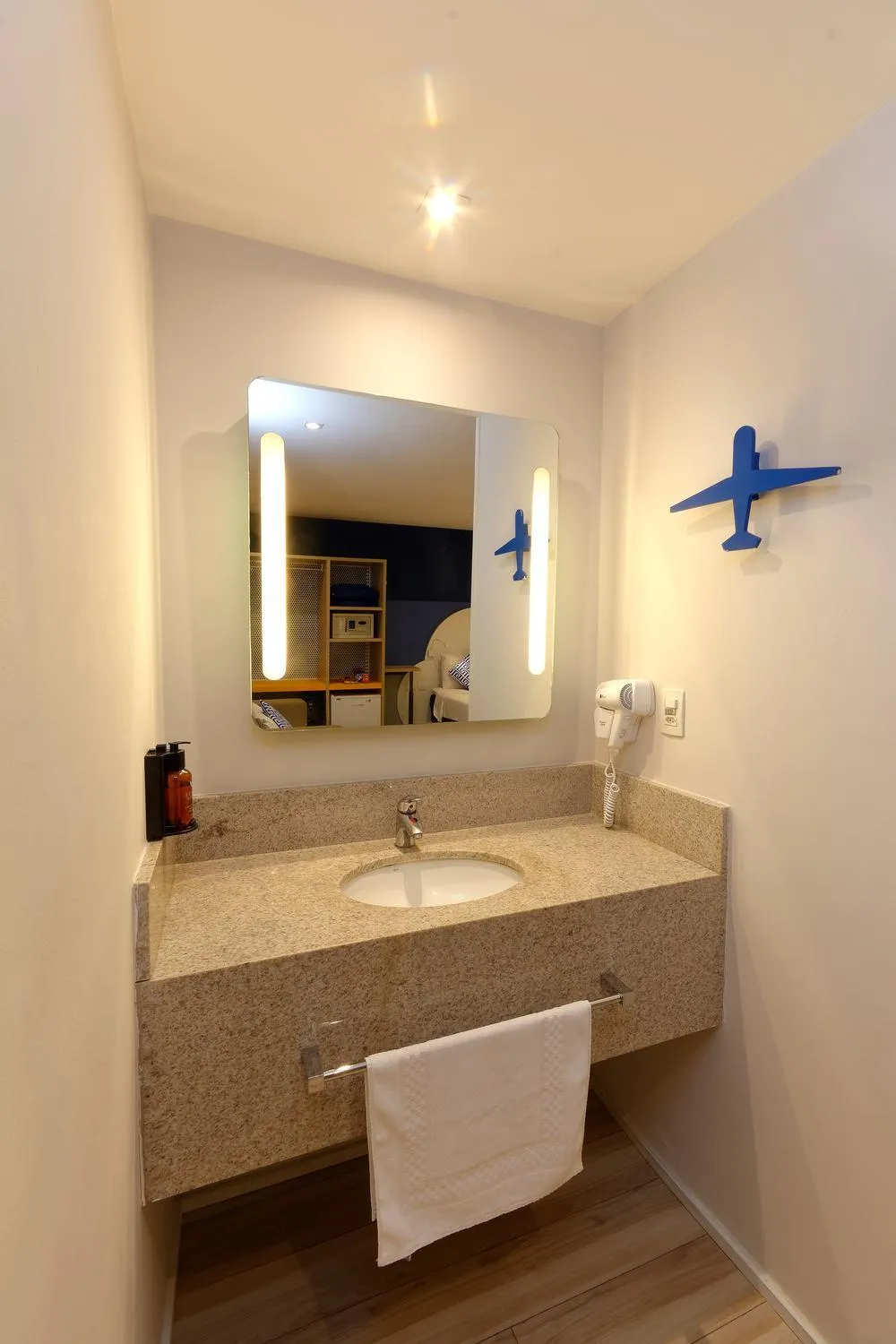 Bathroom in Golden Tower Express Anhembi by Fênix Hotéis