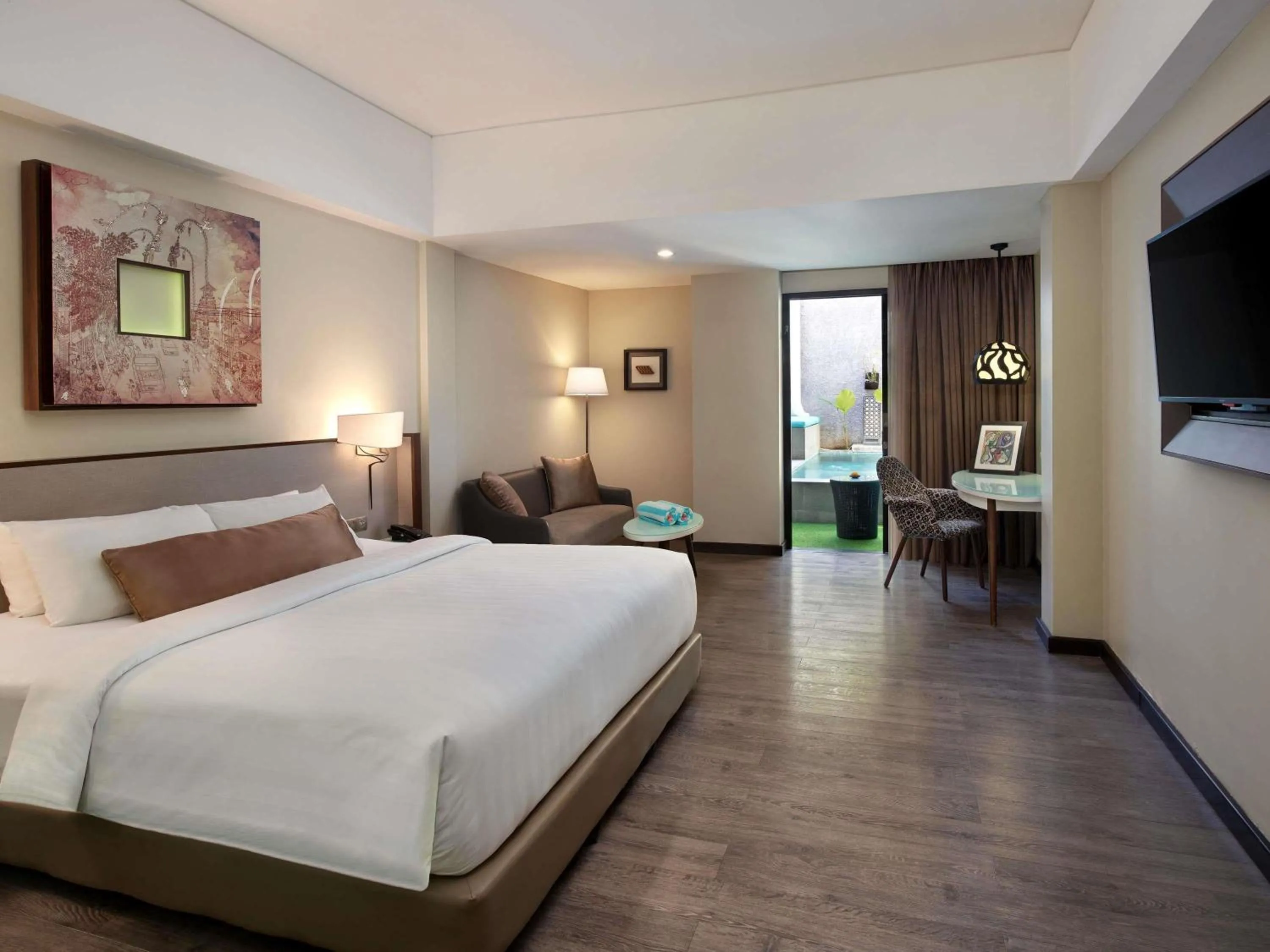 Bedroom, Bed in Mercure Bali Legian