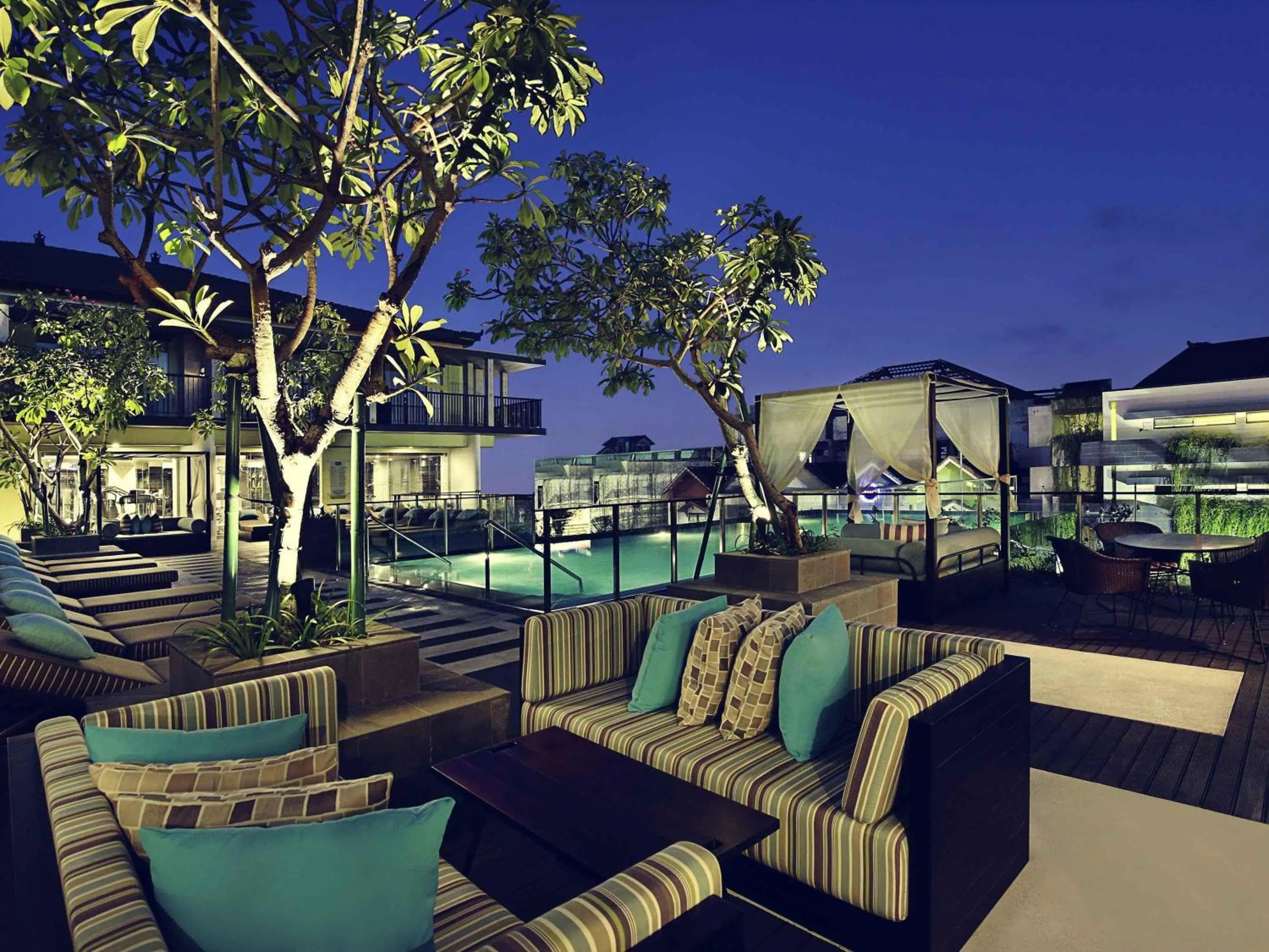 Restaurant/places to eat in Mercure Bali Legian