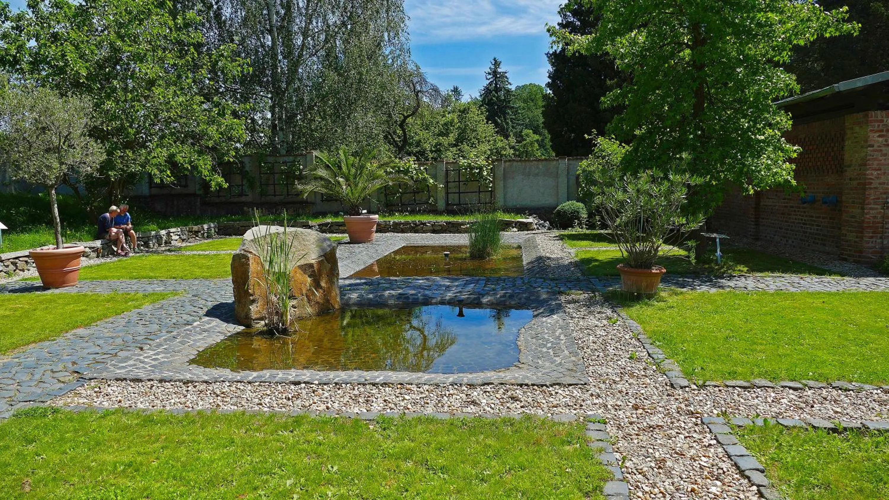 Garden in Gästehäuser St. Marienthal