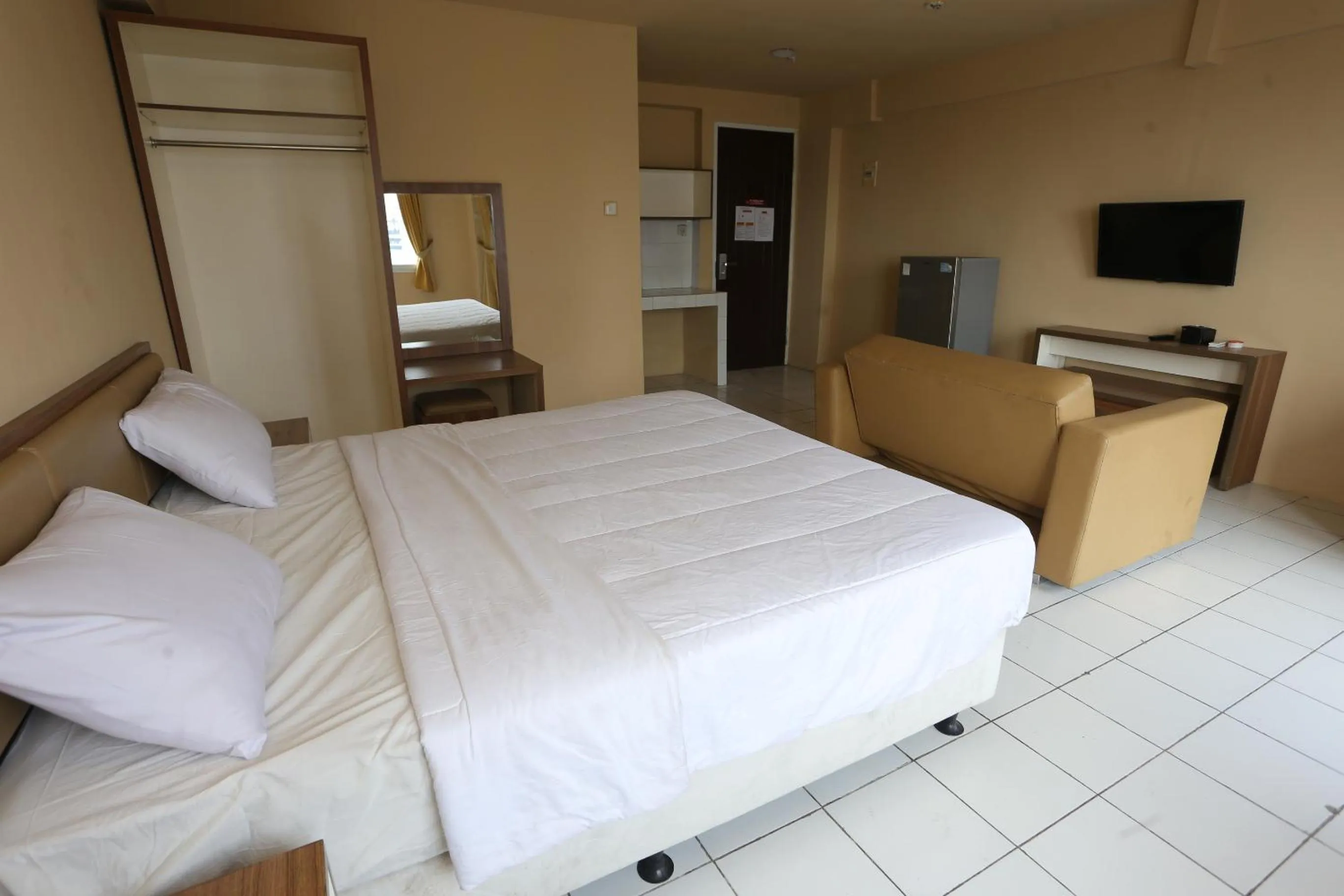 Apartemen Mutiara Bekasi by Alfa Rooms