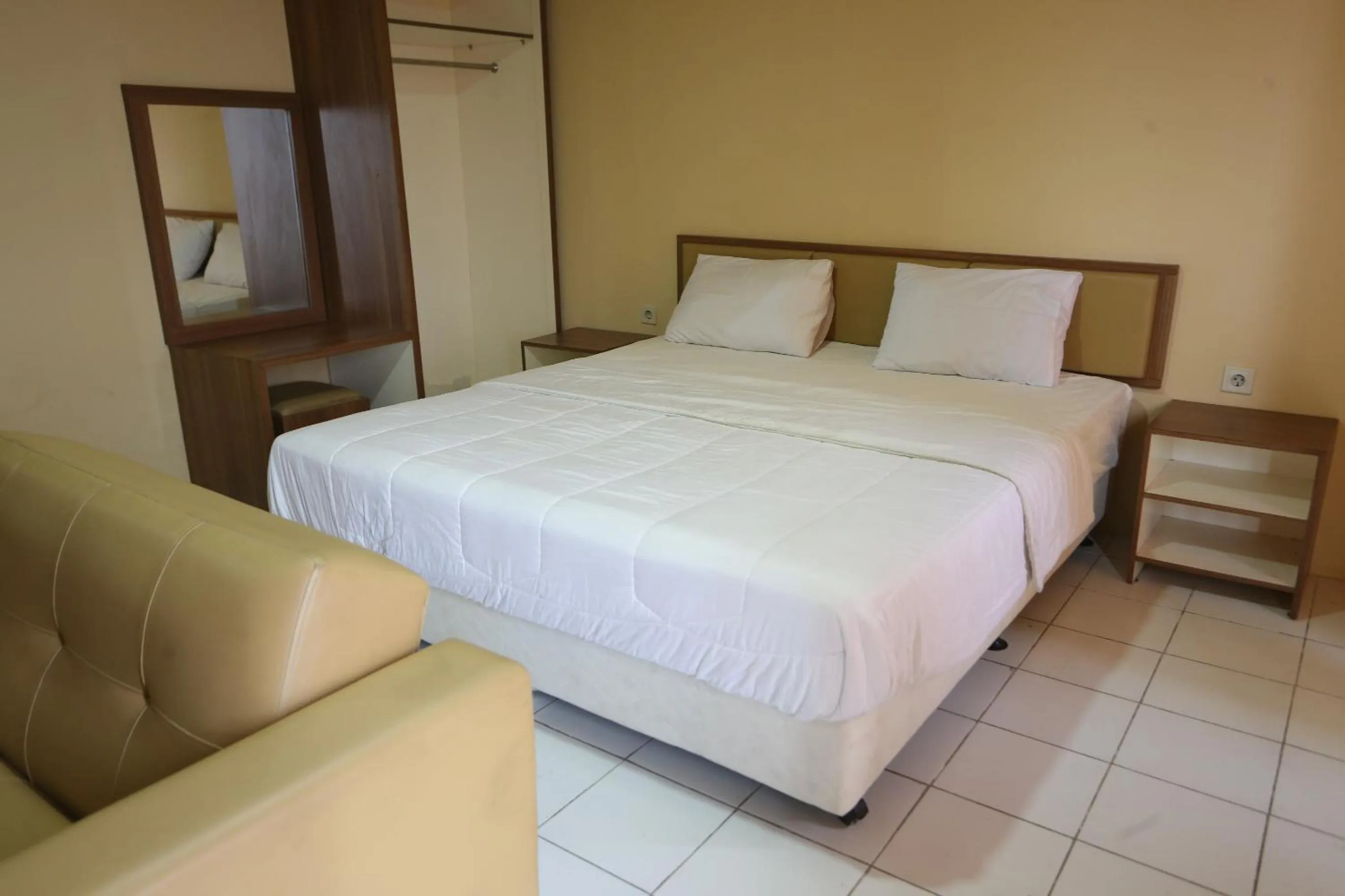 Apartemen Mutiara Bekasi by Alfa Rooms