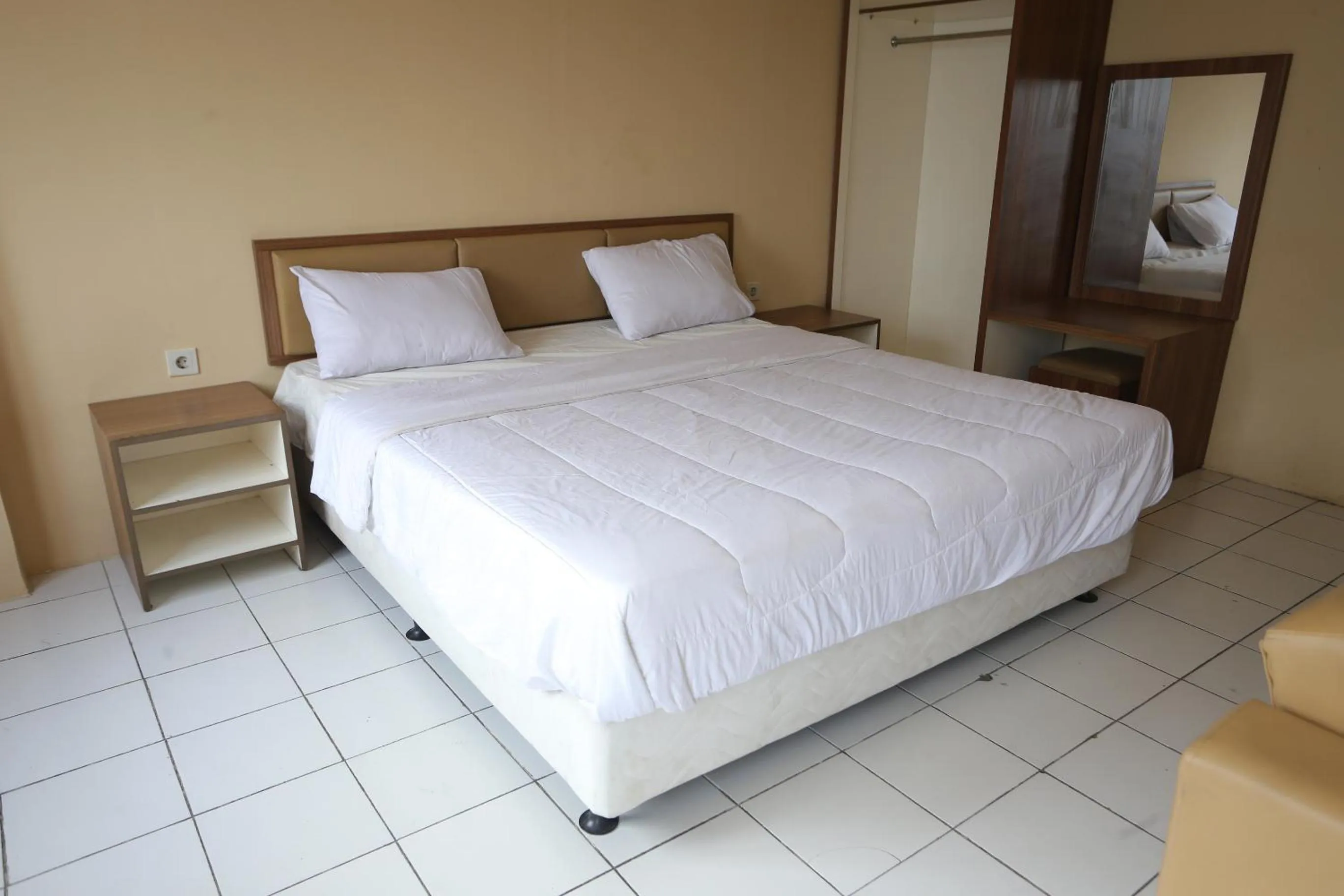 Apartemen Mutiara Bekasi by Alfa Rooms
