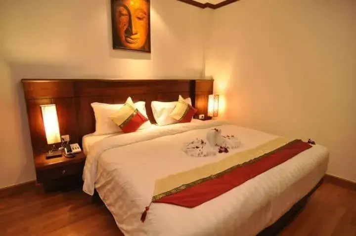 Superior Double or Twin Room with City View in Hemingway's Hotel Superior Double or Twin Room with City View in Hemingway's Hotel