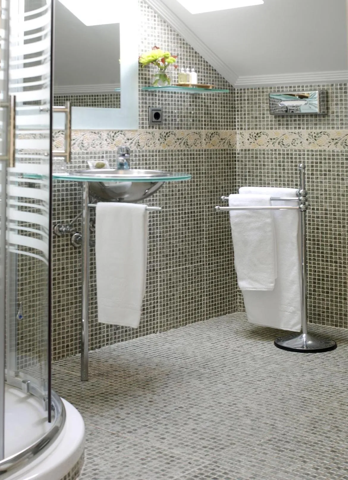 Bathroom in Hotel Villa Rosario, Palacete