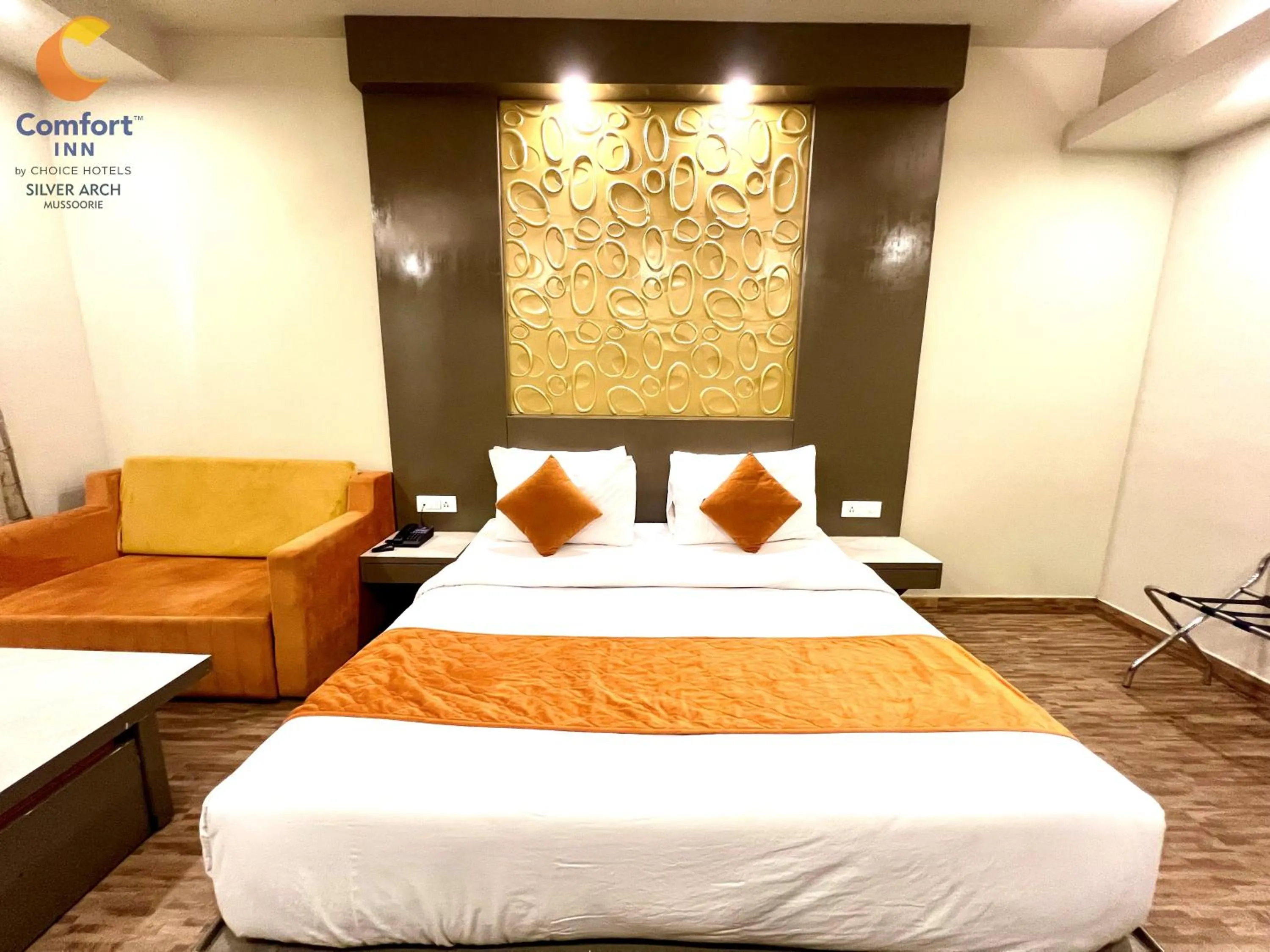 Bed in Comfort Inn Silver Arch Hotel, Mussoorie
