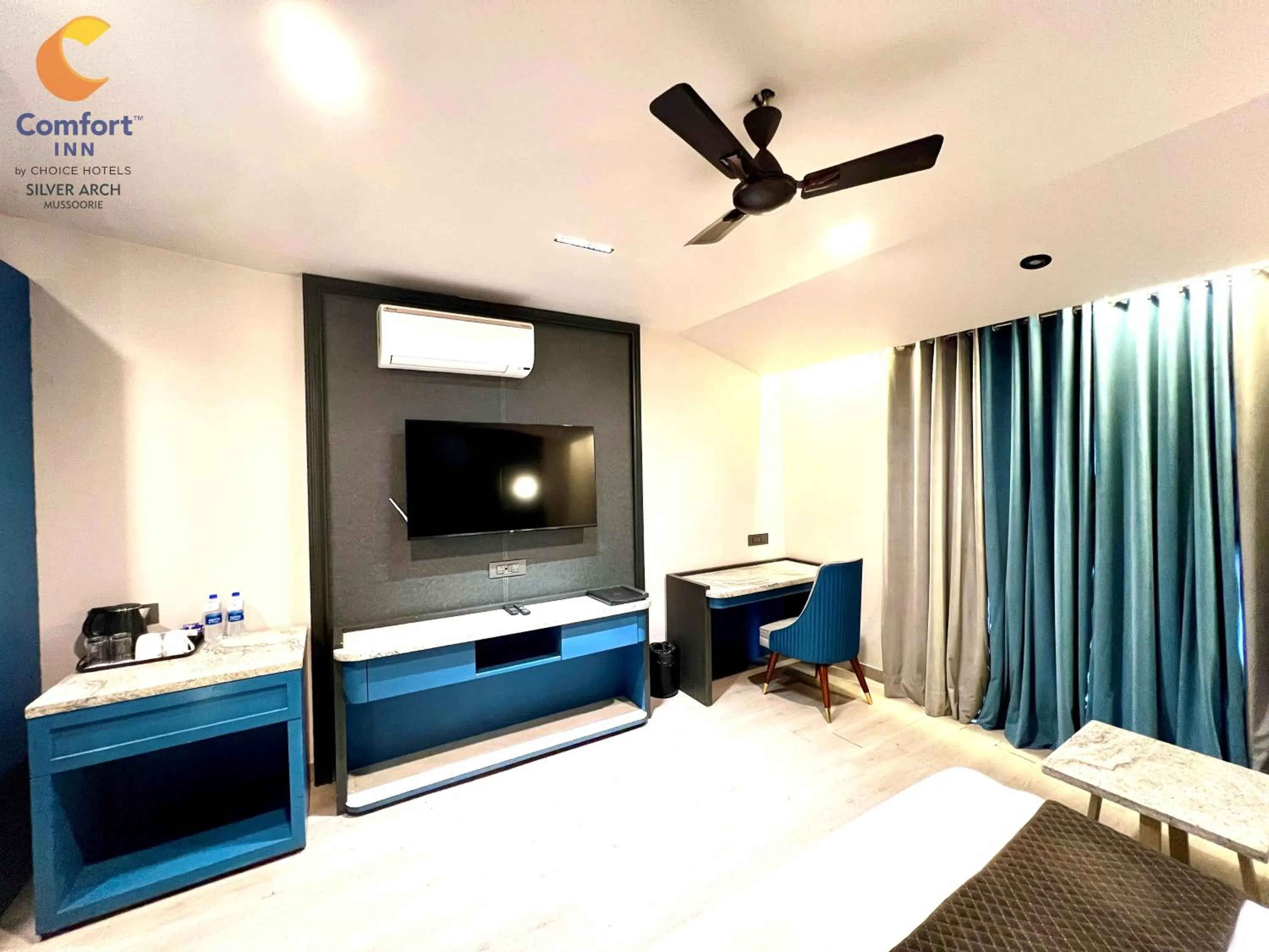 Bed in Comfort Inn Silver Arch Hotel, Mussoorie