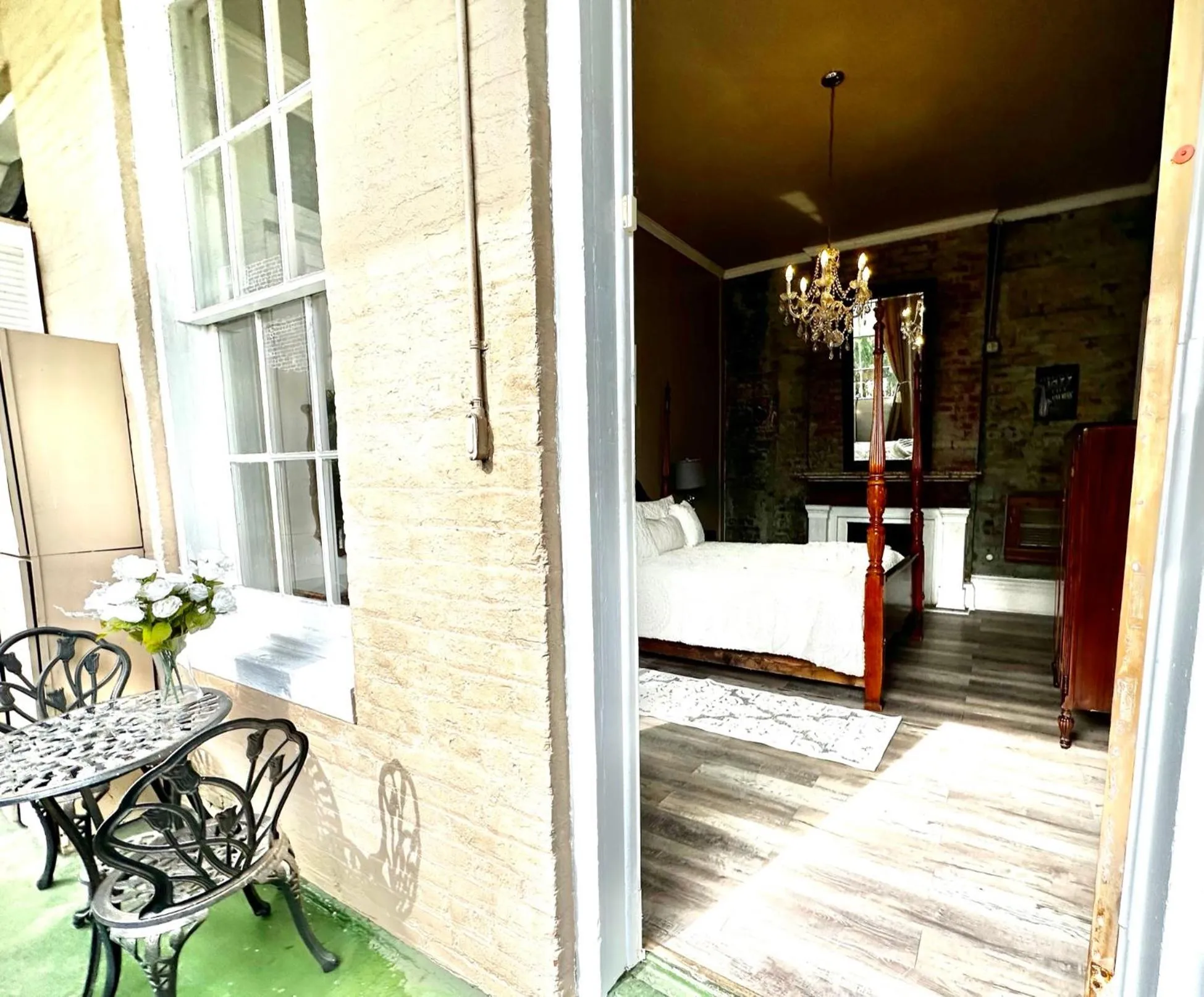 Fleur De Lis Mansion