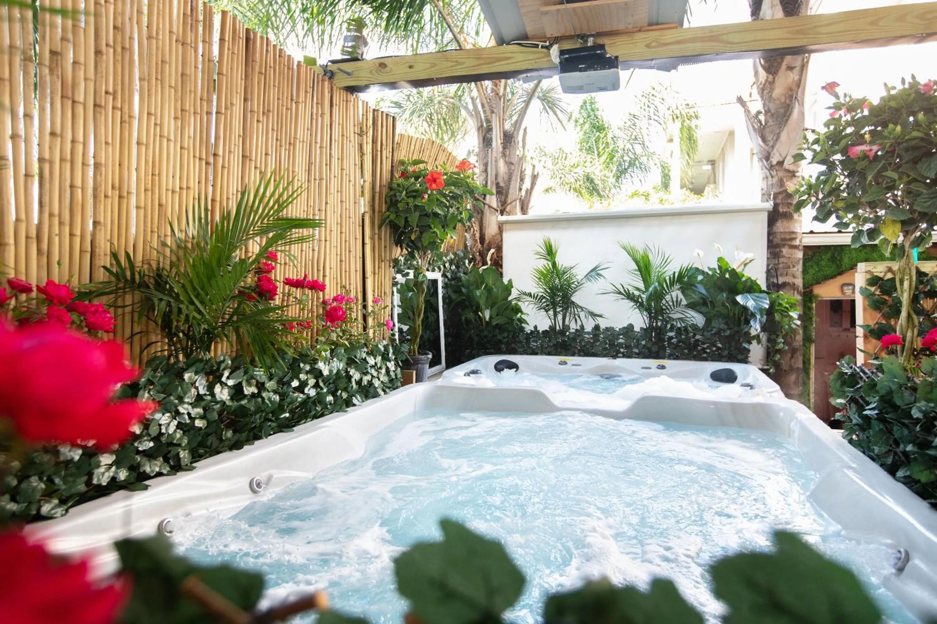 Hot Tub in Fleur De Lis Mansion