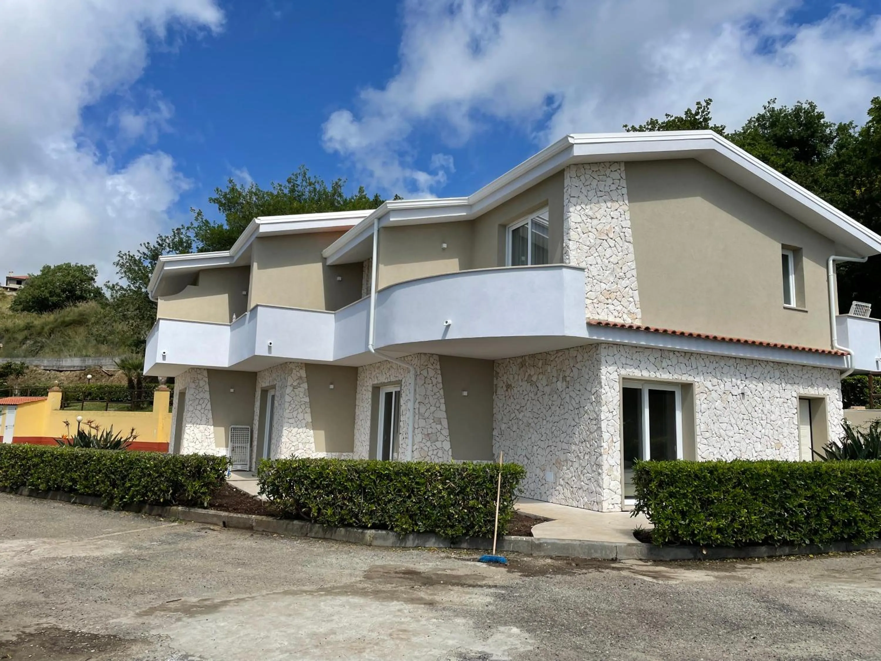 Property building in Borgo San Cosmo Tropea