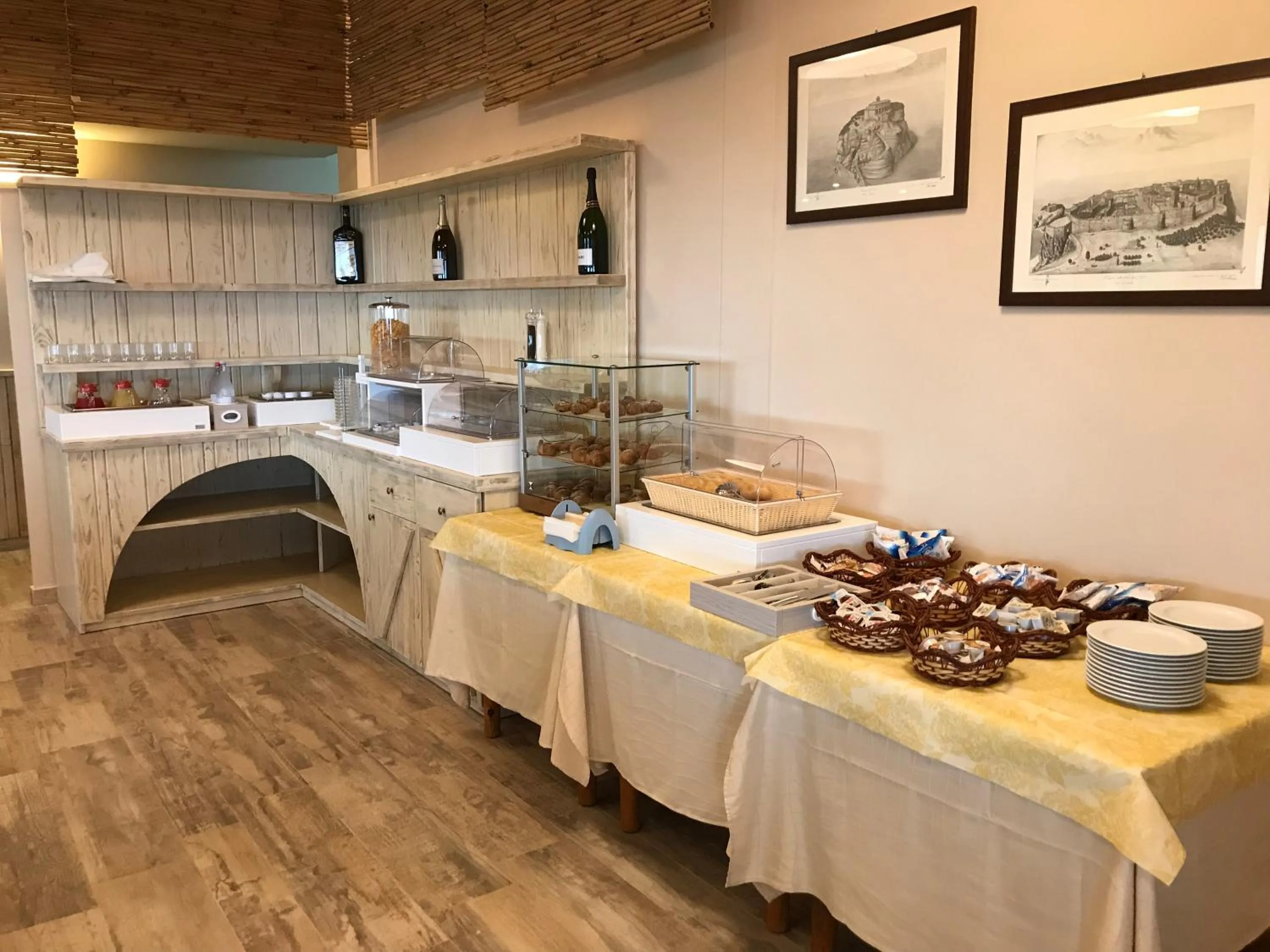 Food and drinks in Borgo San Cosmo Tropea