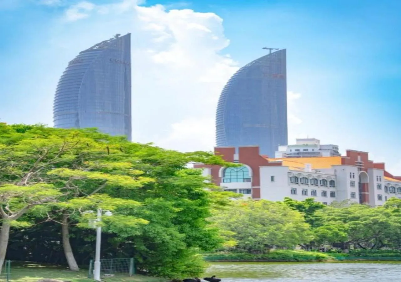 Xiamen Airport SM City Plaza Yunrui Hotel