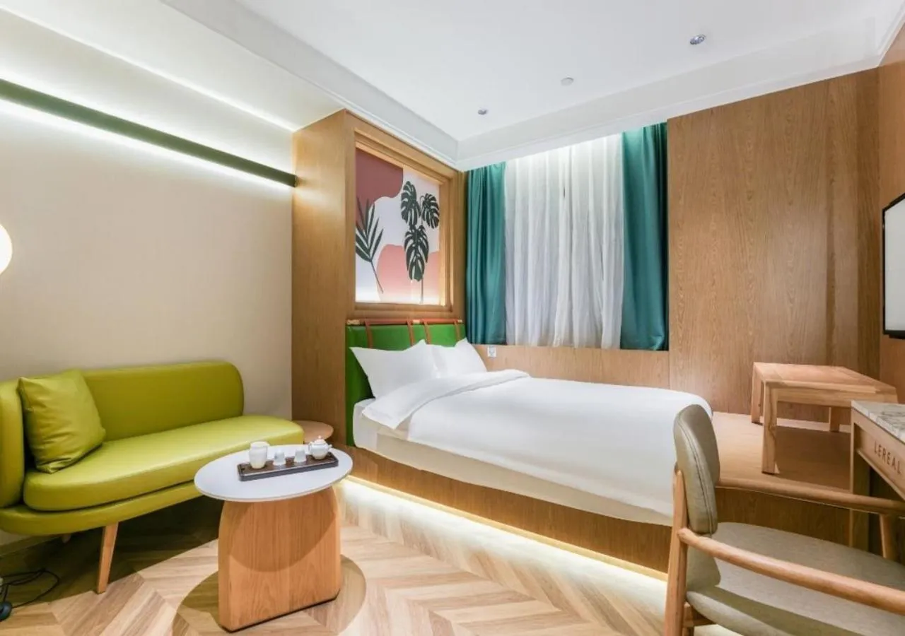 Xiamen Airport SM City Plaza Yunrui Hotel