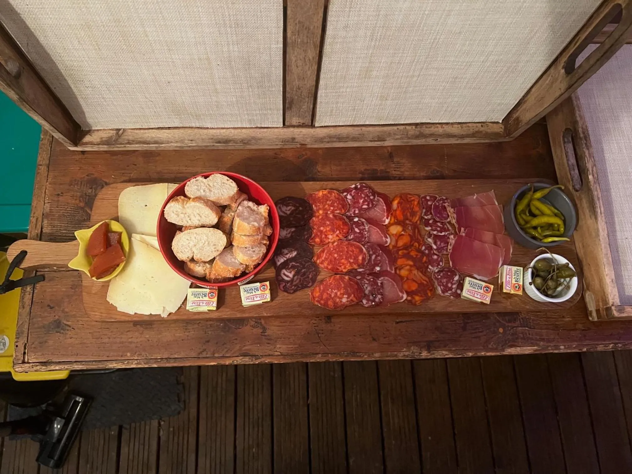 Food in MAROSENIA TTIKI - Cabanes et Spa