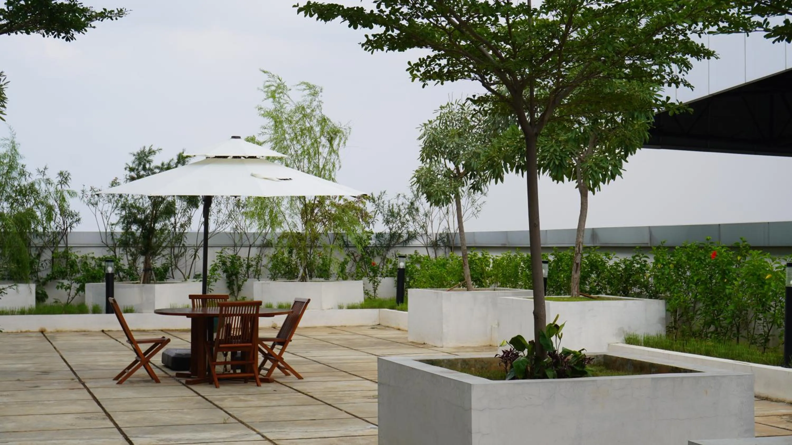 Grand Anara Airport Hotel