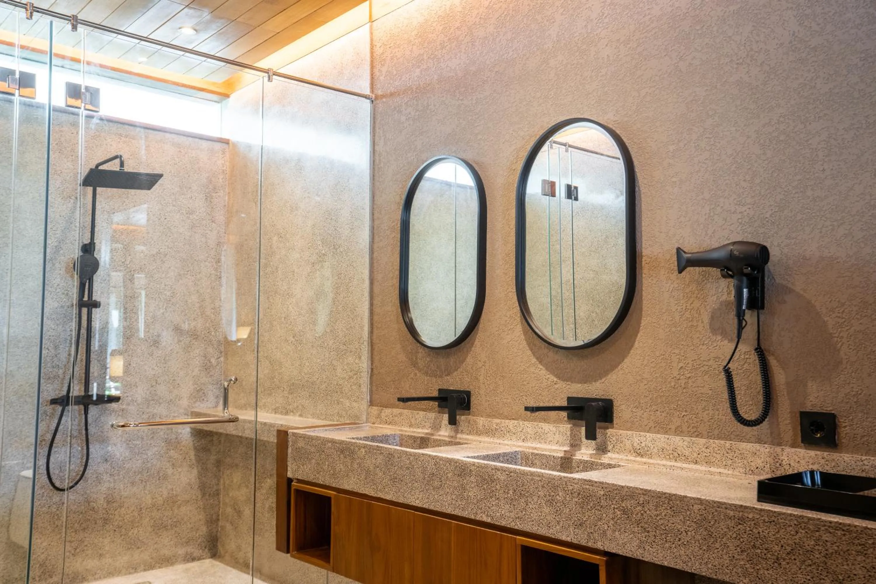 Shower in The Kemilau Ubud