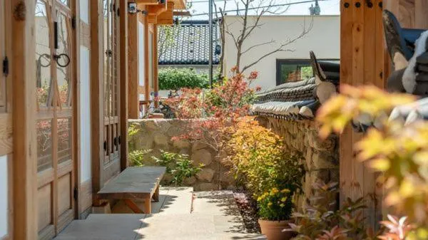 Property building in Gyeongju Hanokstay Darak