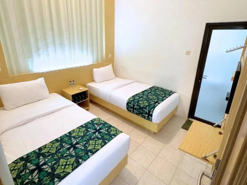 Bedroom, Bed in El Rio Alun-Alun Tegal Hotel by Sajiwa