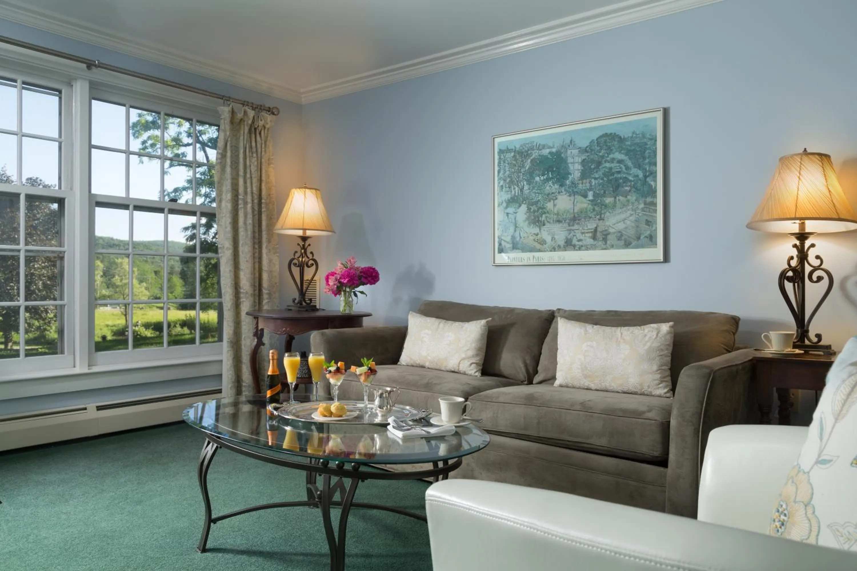 Seating area in Chesterfield Inn