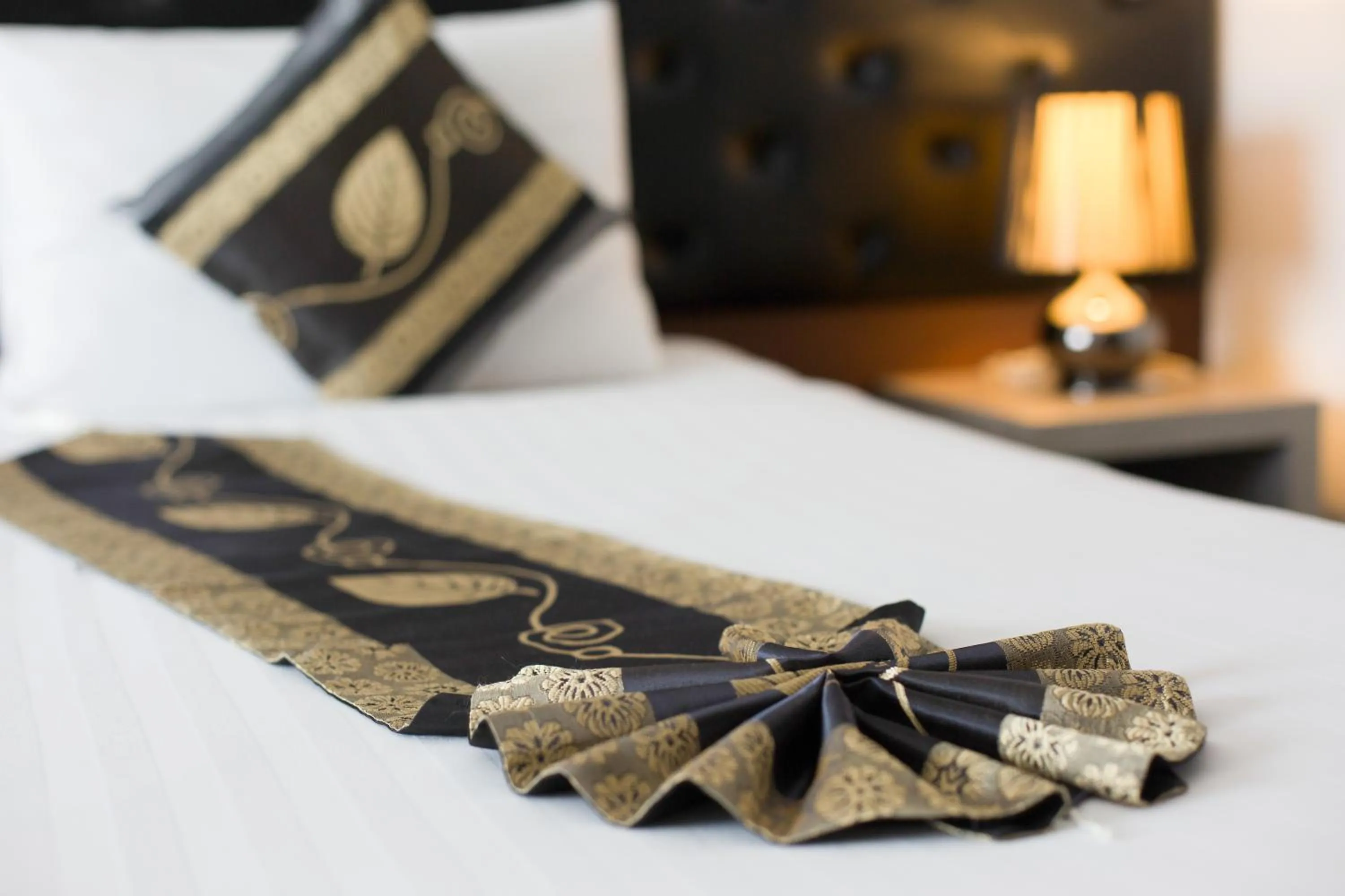 Hemingways Silk Hotel