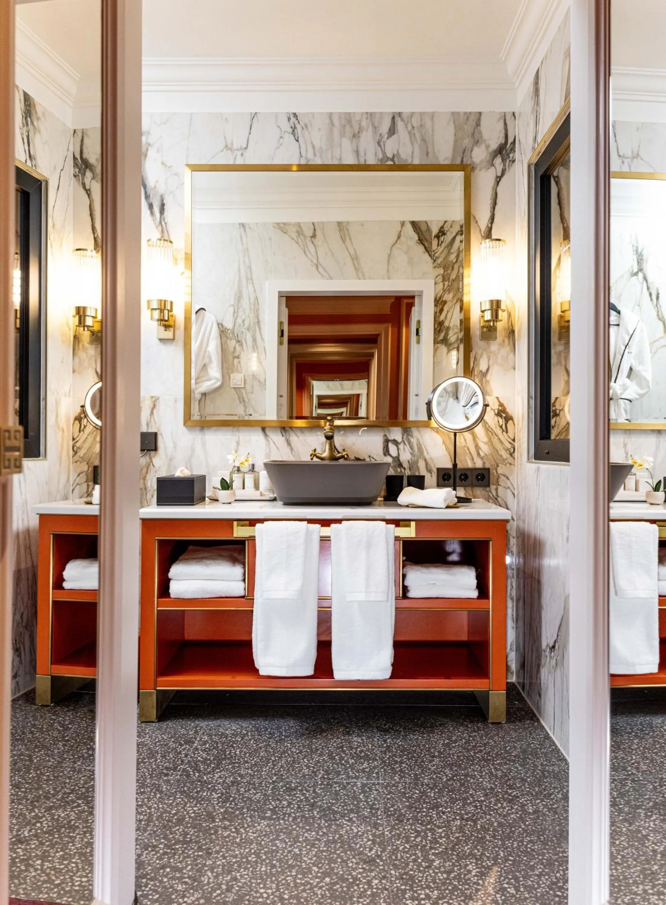 Bathroom, Bed in House of Hütter- Münchner Kindl, Small Luxury Hotels of the World