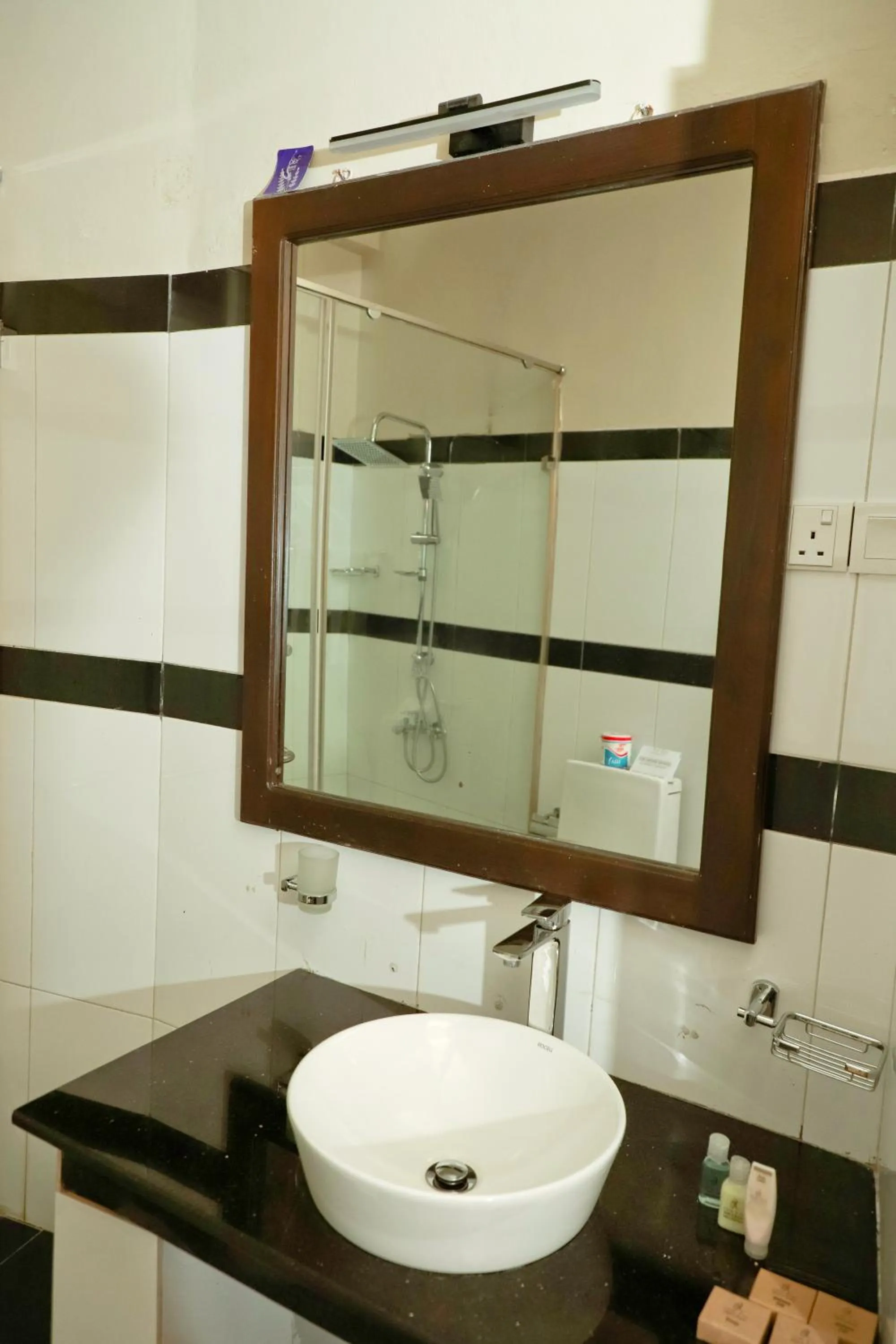 Shower in Oak Ray La Ella Breeze