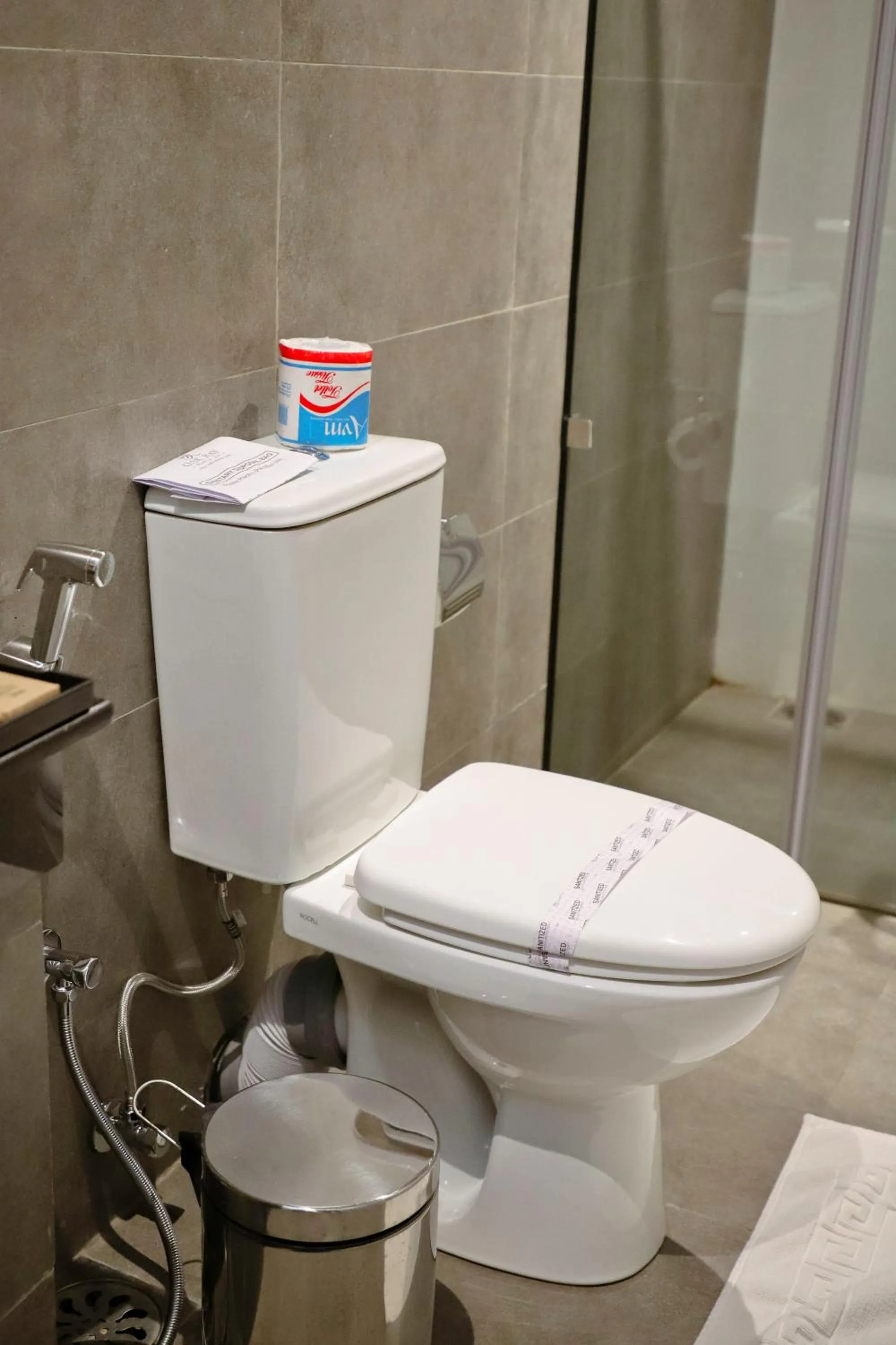 Toilet in Oak Ray La Ella Breeze