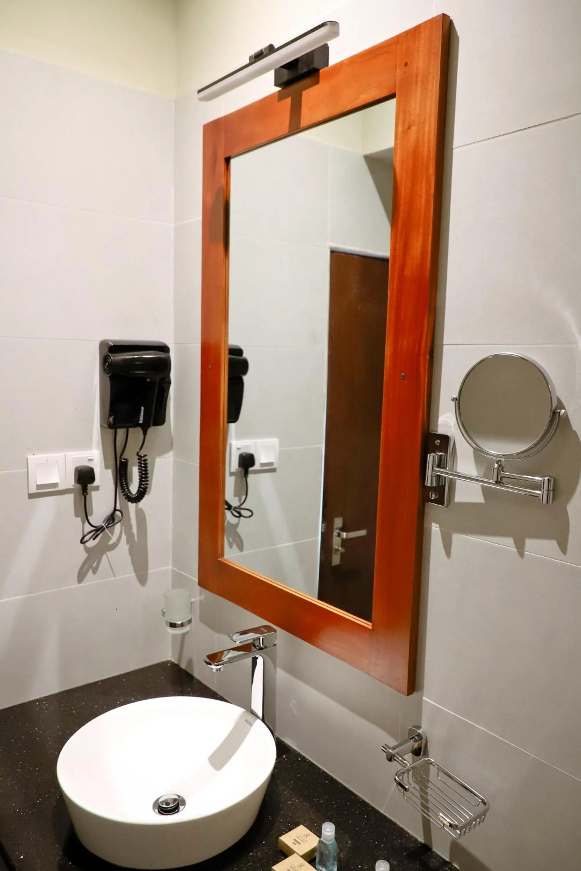 Bathroom in Oak Ray La Ella Breeze