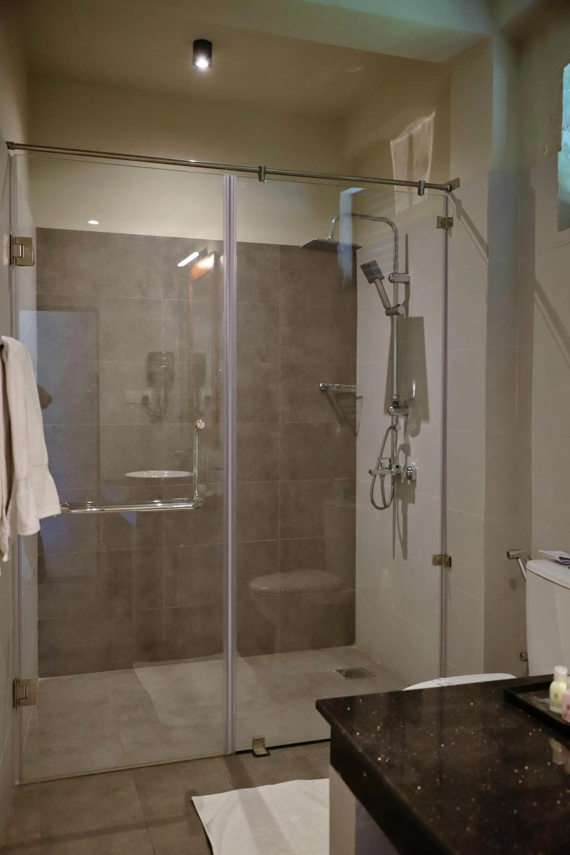 Shower in Oak Ray La Ella Breeze