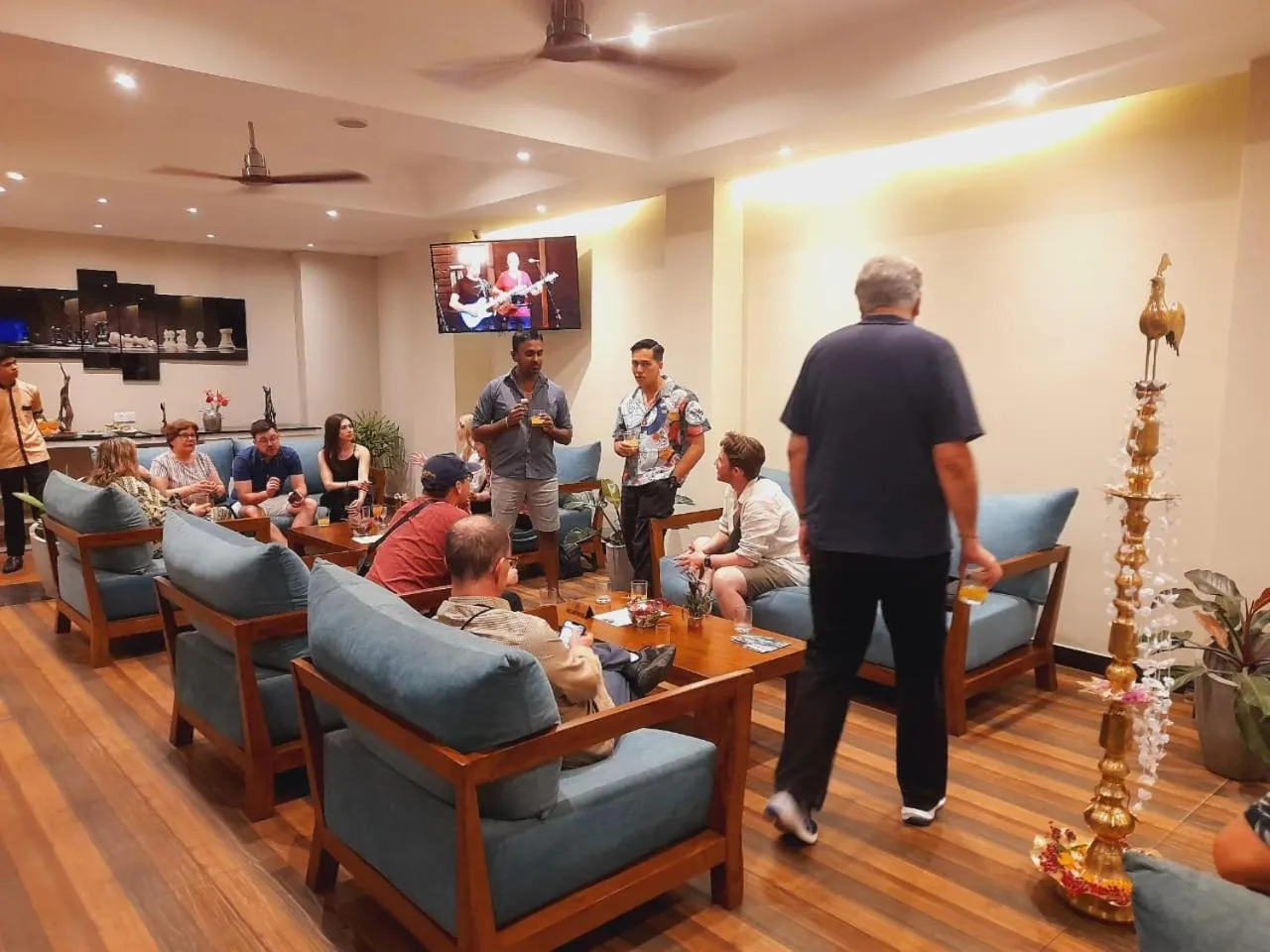 Seating area in Oak Ray La Ella Breeze