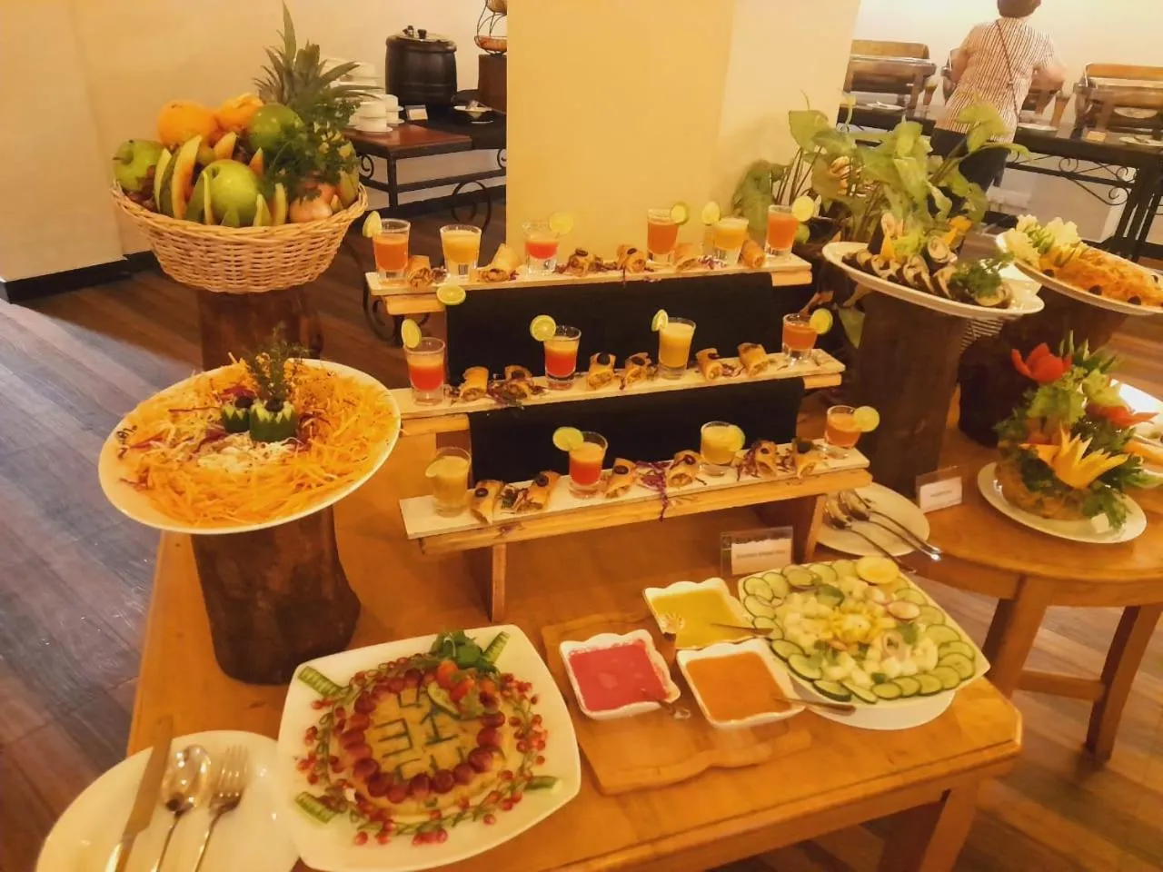 Food and drinks in Oak Ray La Ella Breeze