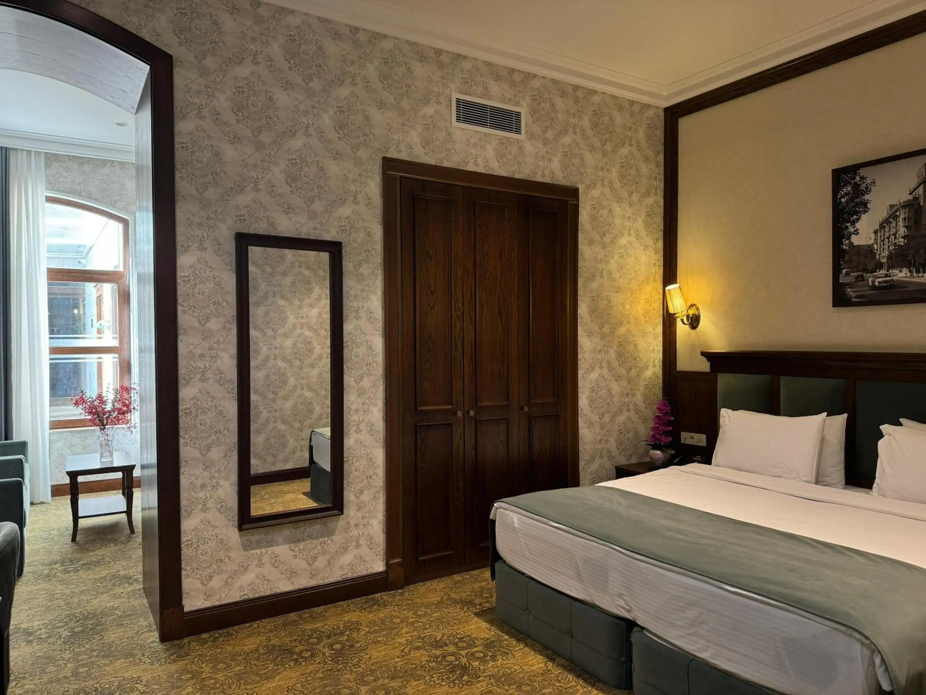 Junior Suite in Midway Hotel Baku Junior Suite in Midway Hotel Baku