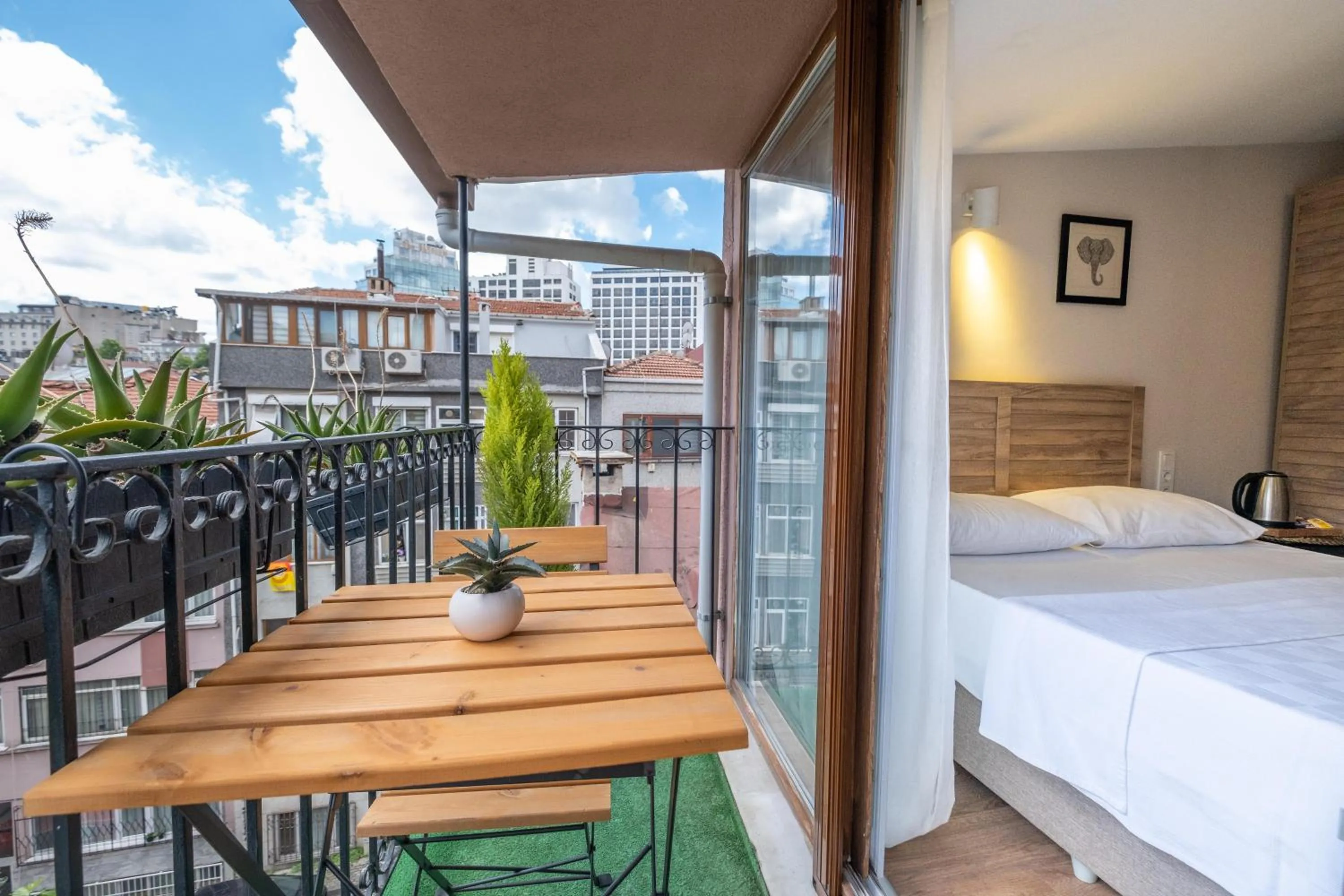 Bed in Dreams İstanbul Hotel