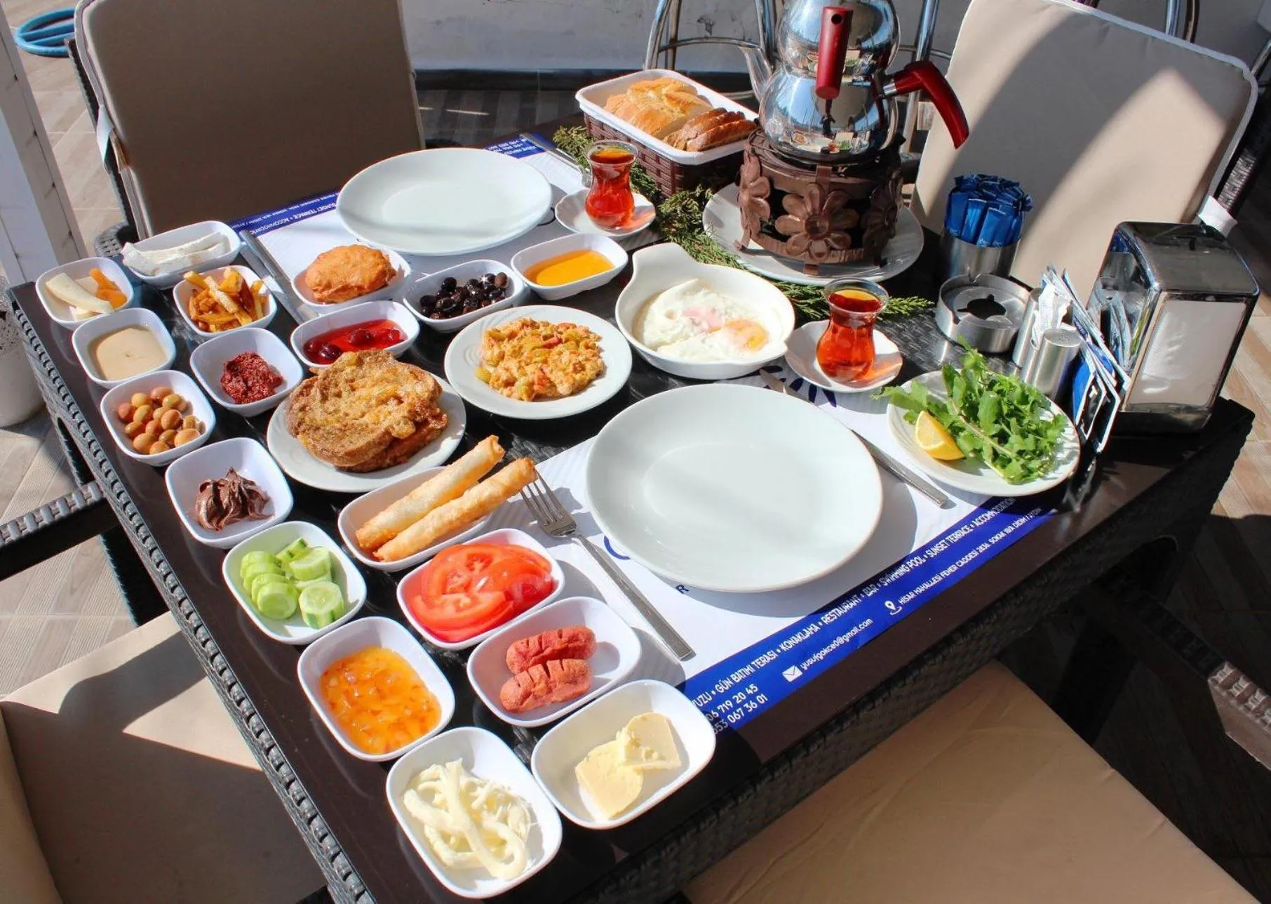 Breakfast in Mavi Restaurant & Apartments 3