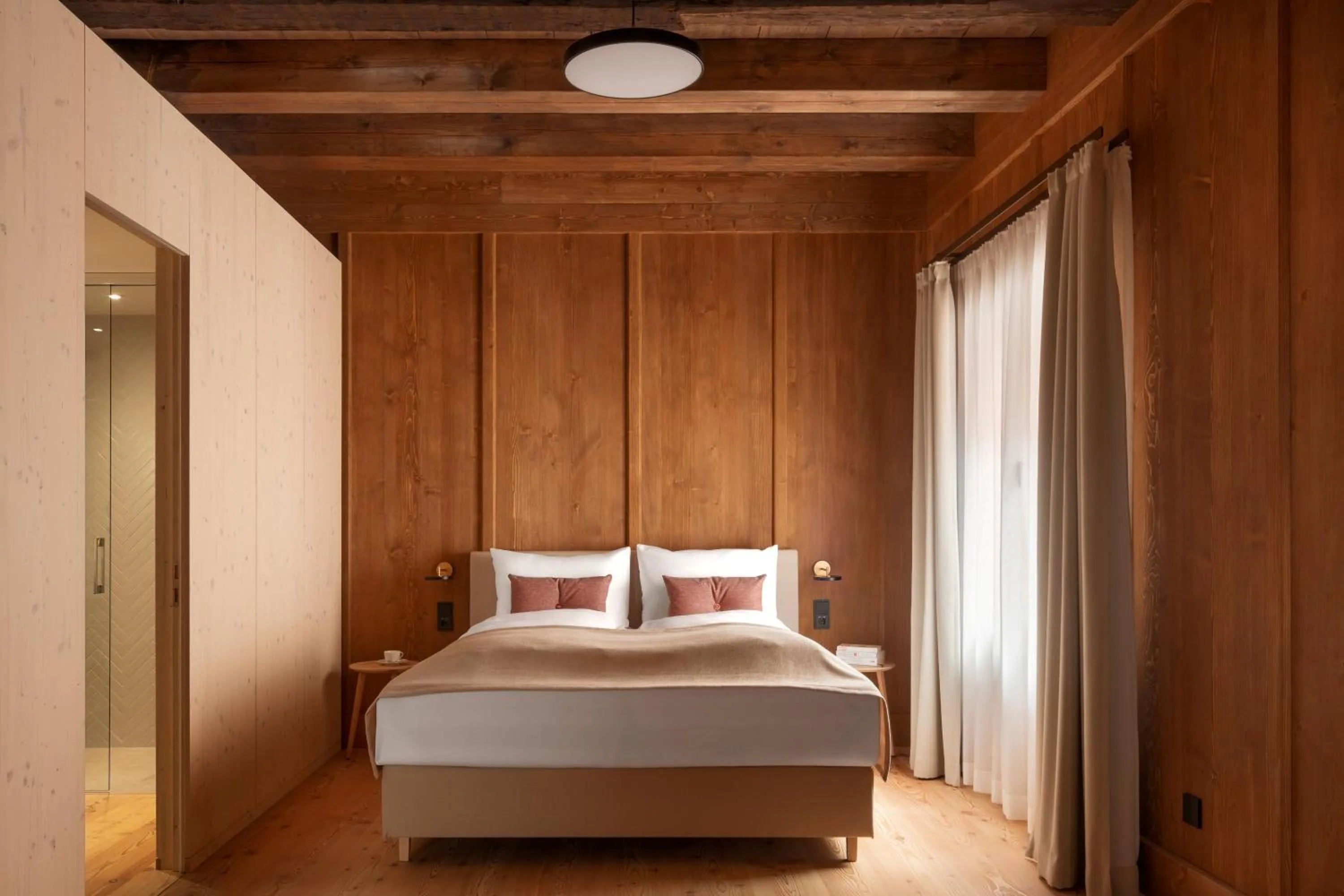 Bed in Hotel Krone Oettingen