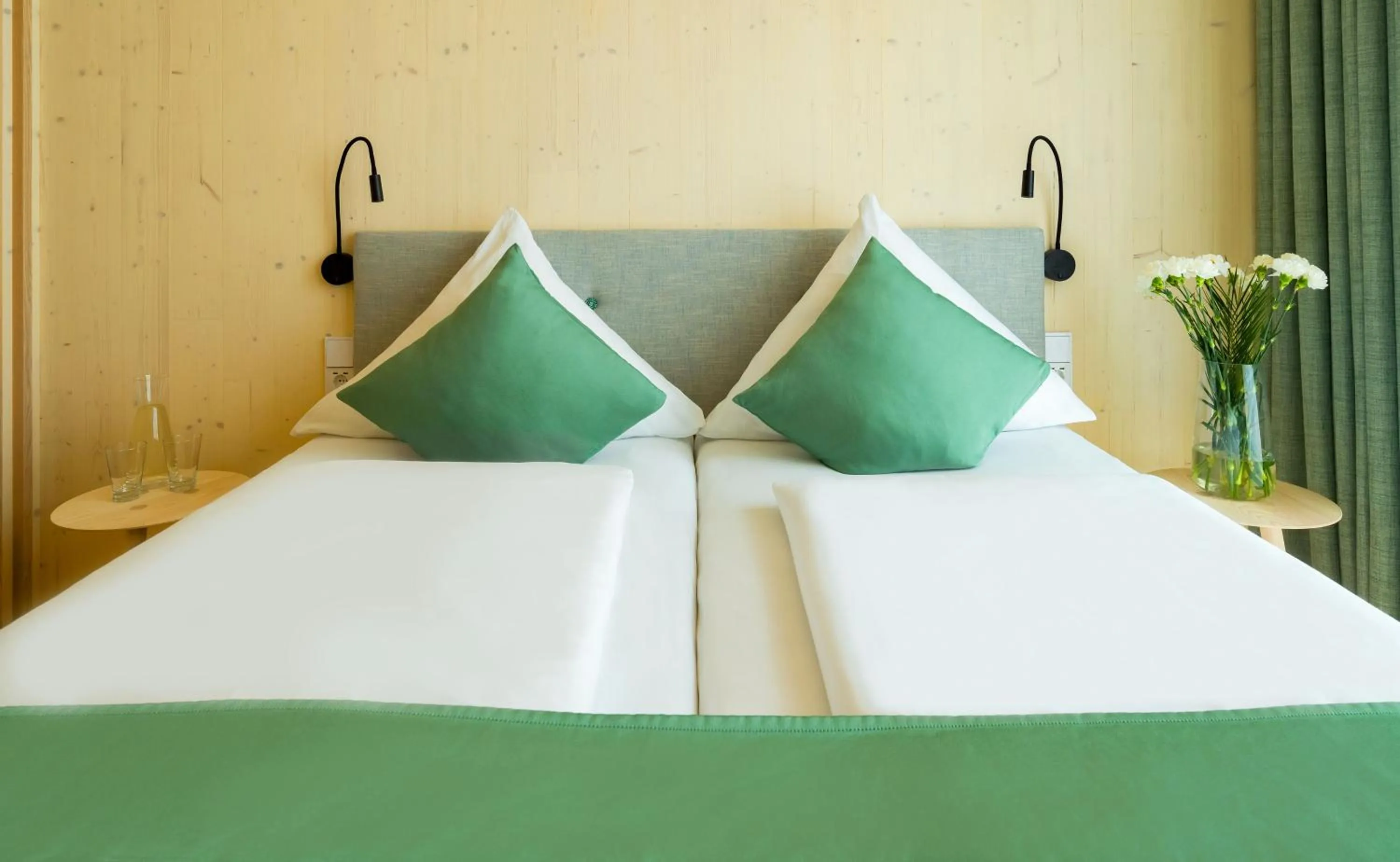 Bed in Hotel Krone Oettingen