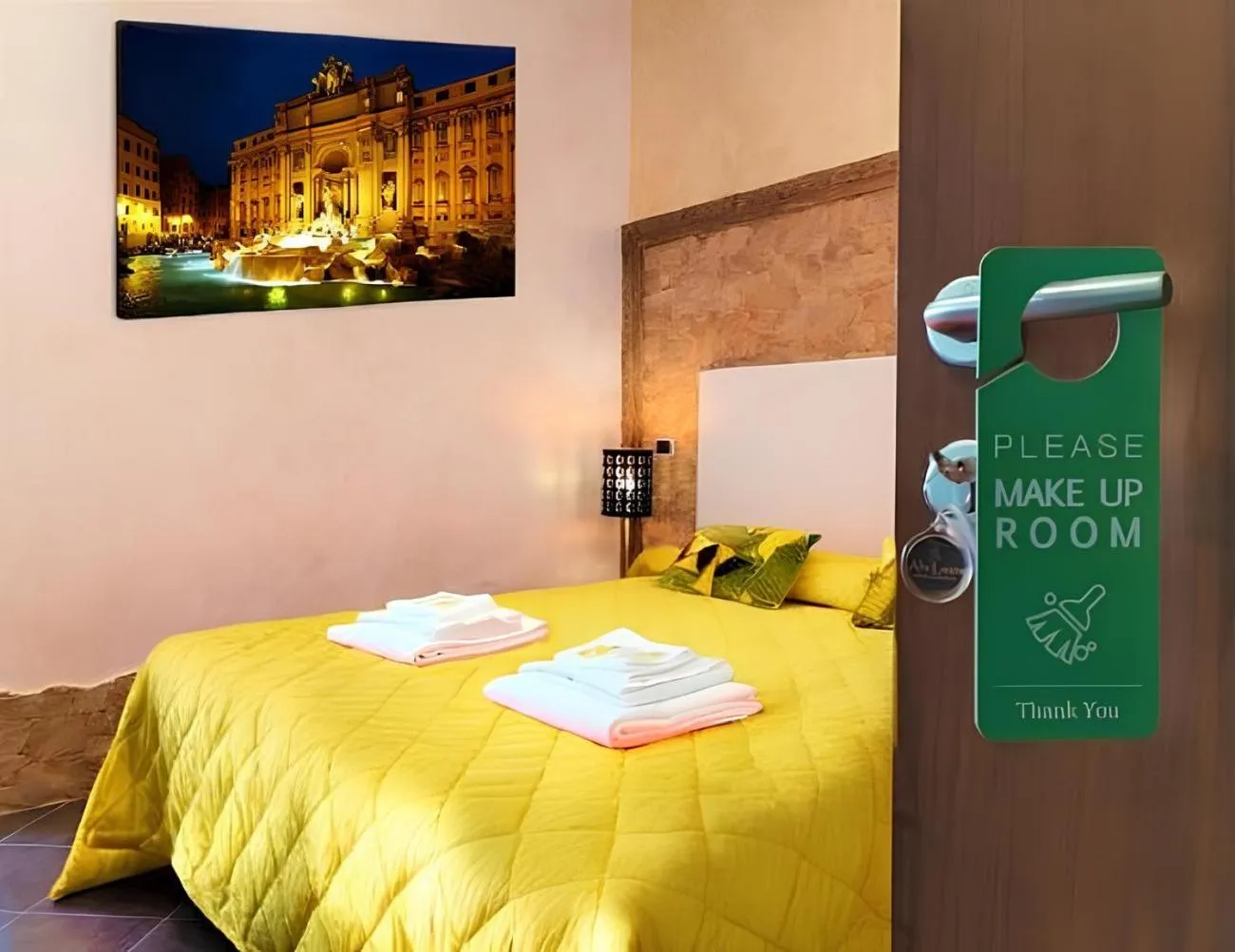 Staff, Bed in Alis Laura Guest House - Near Metro Bologna, Easy Access to All Rome