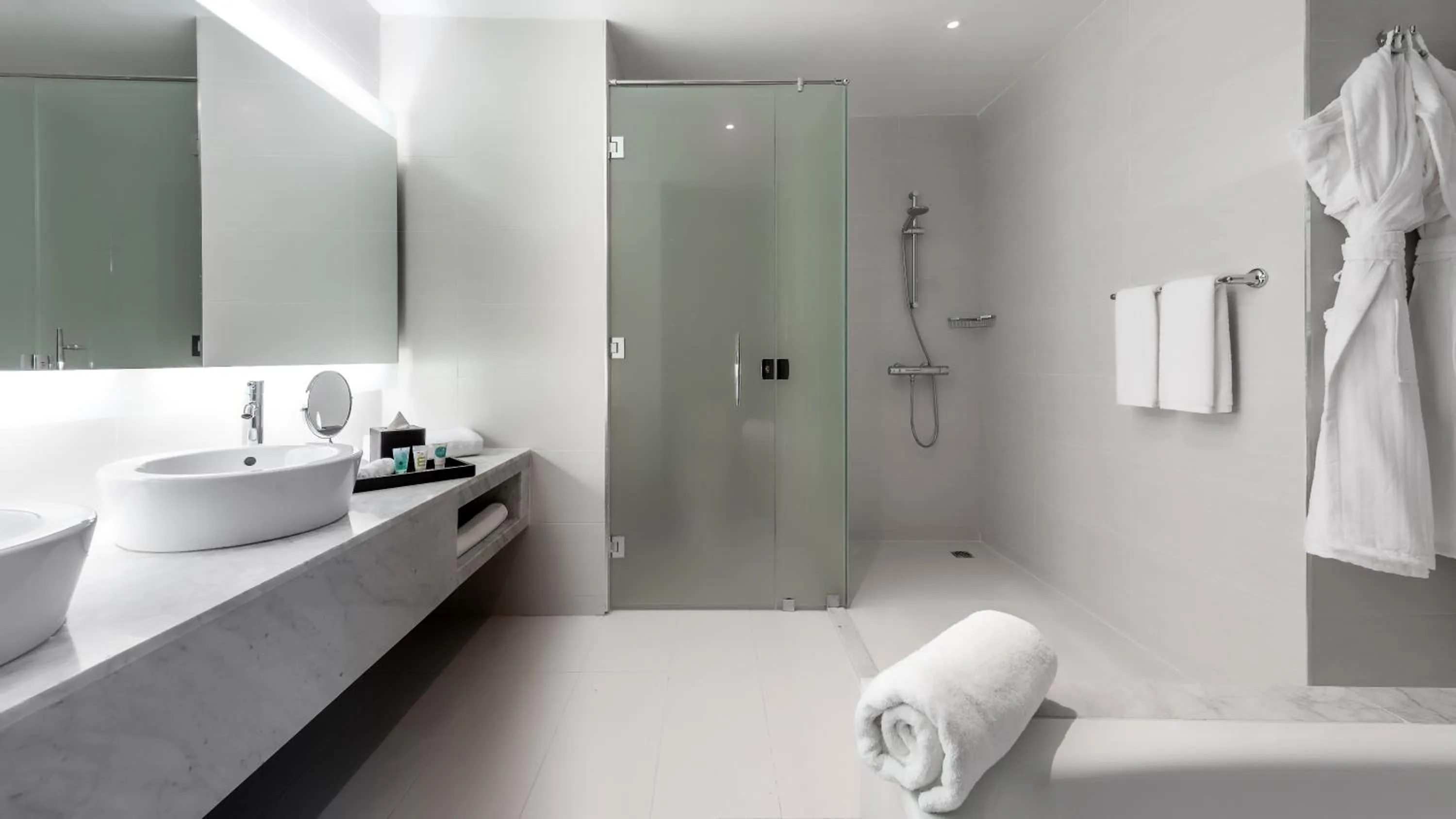 Shower in Hyatt Place Taghazout Bay