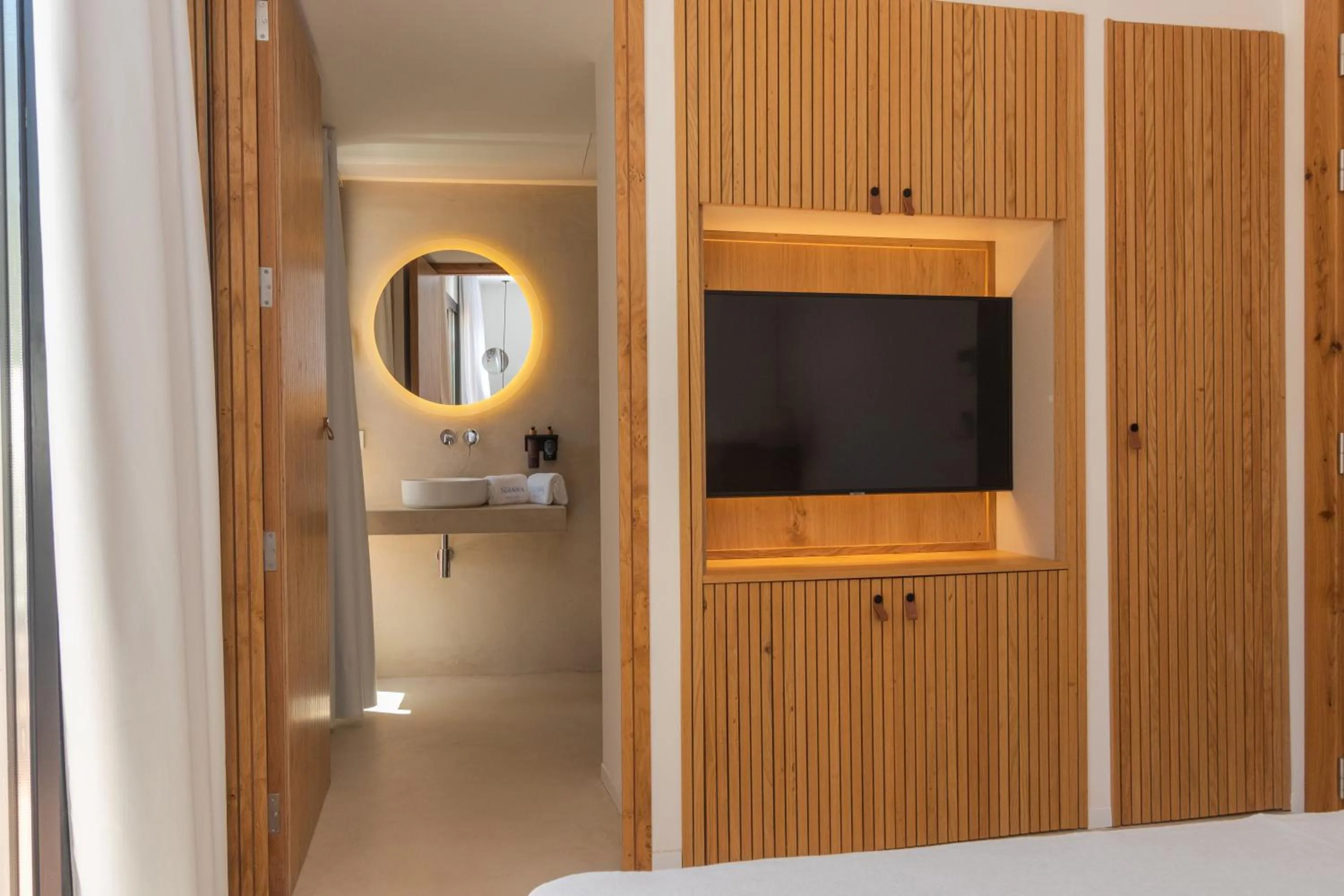 TV and multimedia in Hotel Serawa Moraira