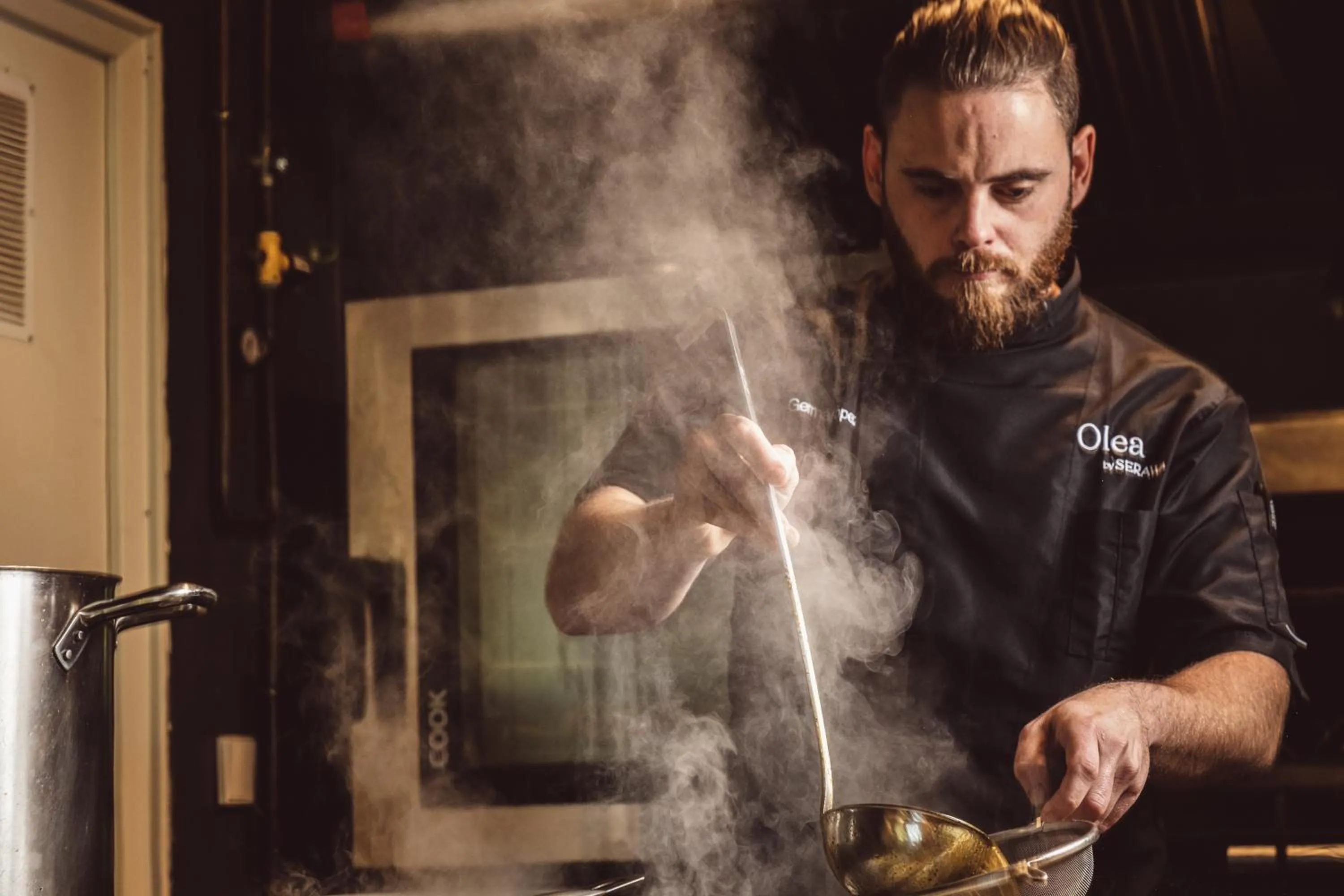 Kitchen or kitchenette in Hotel Serawa Moraira