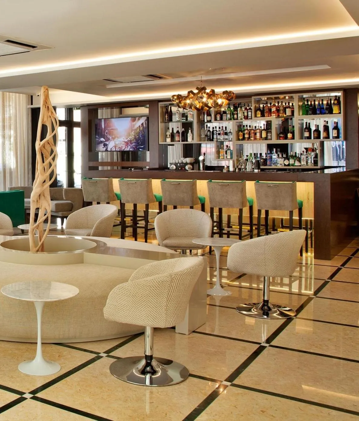 Lounge or bar in TURIM Saldanha Hotel