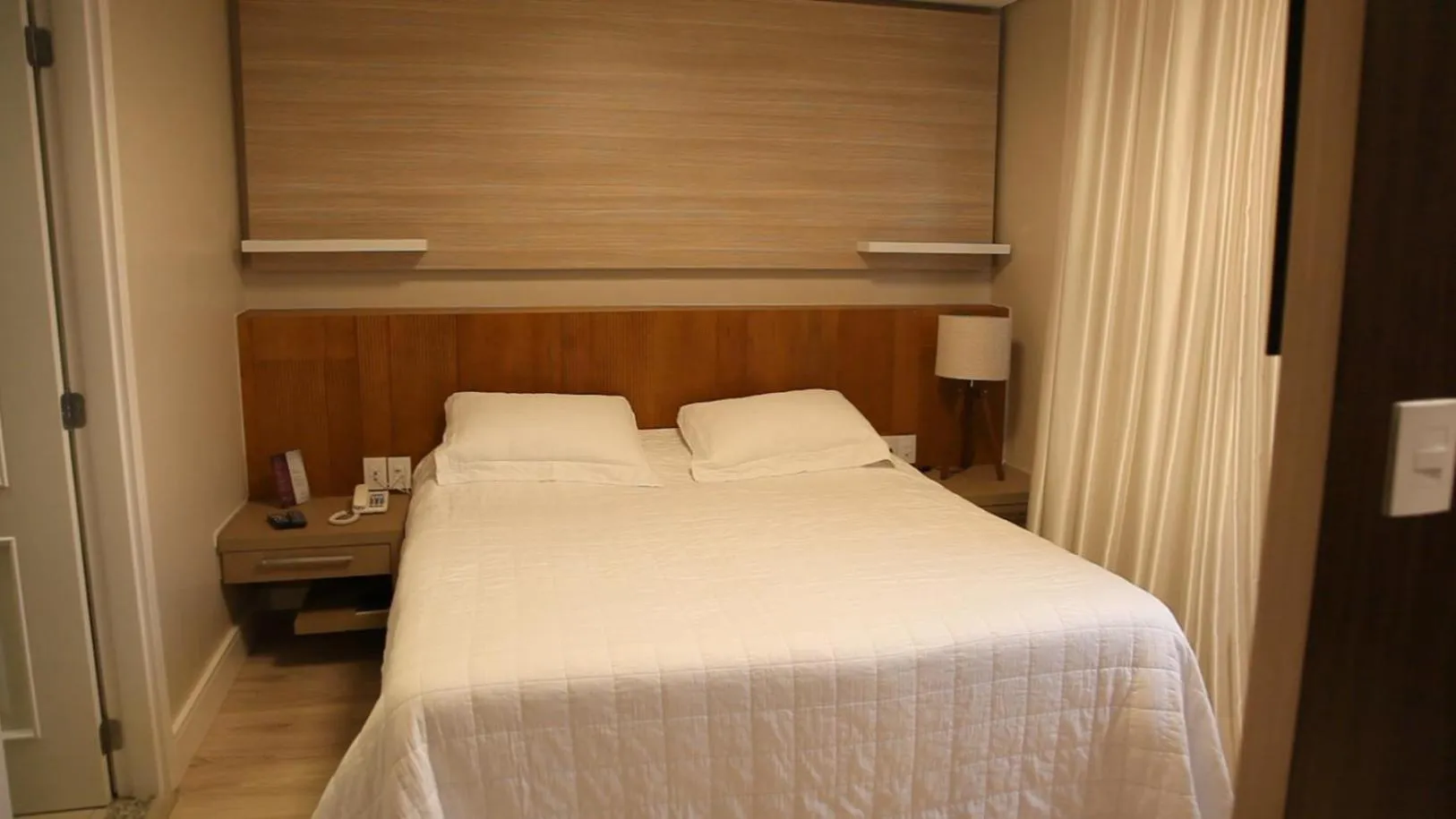 Bed in Mogano Premium Hotel - ELETROPOSTO
