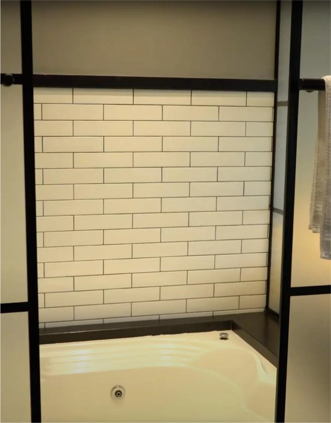 Hot Tub in Mogano Premium Hotel - ELETROPOSTO