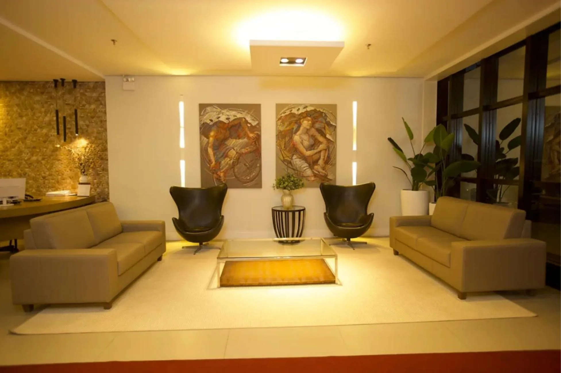 Lobby or reception in Mogano Premium Hotel - ELETROPOSTO