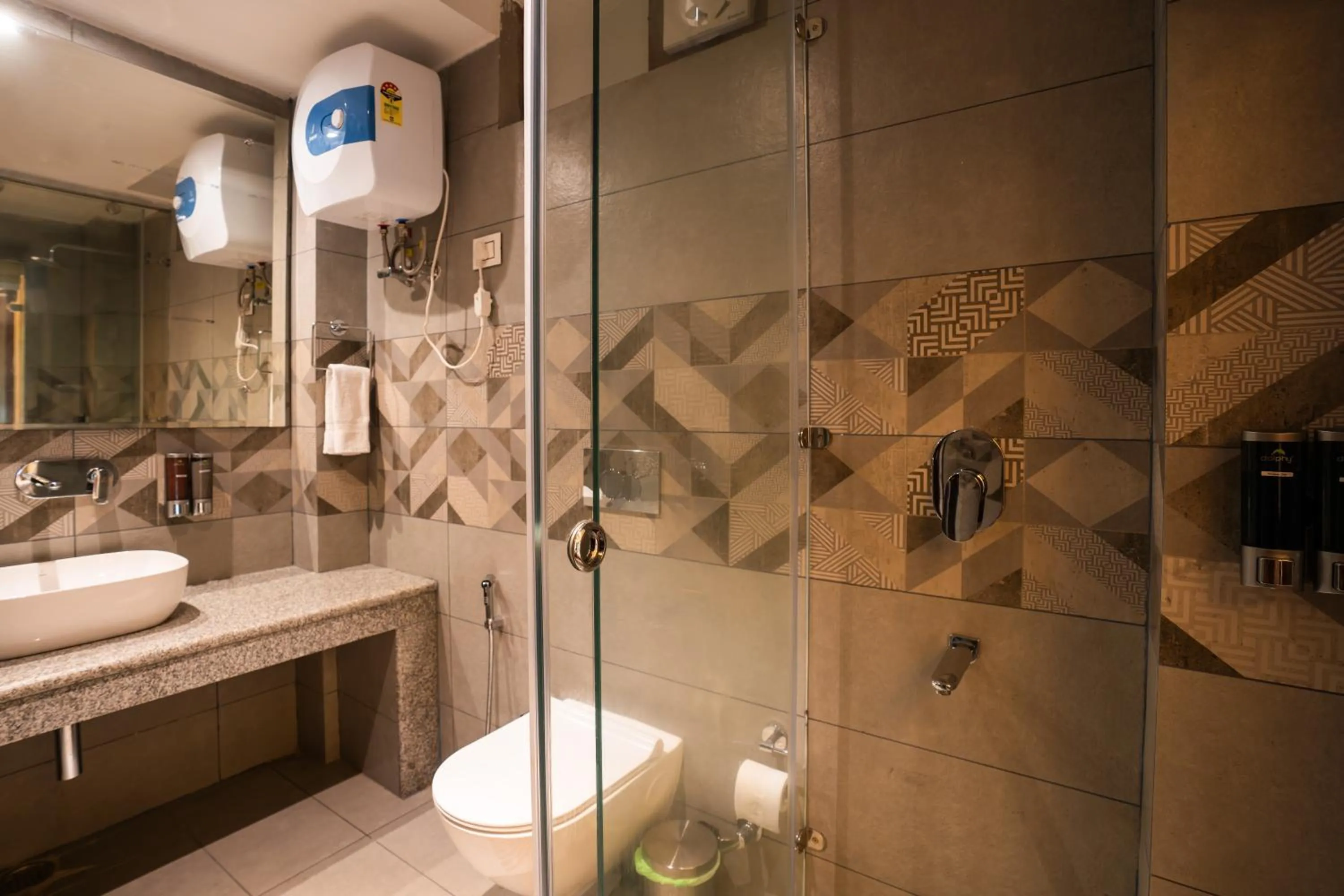 Toilet in Alt Life Luxe - Himalayan Crown - Dharamkot Mcleodganj